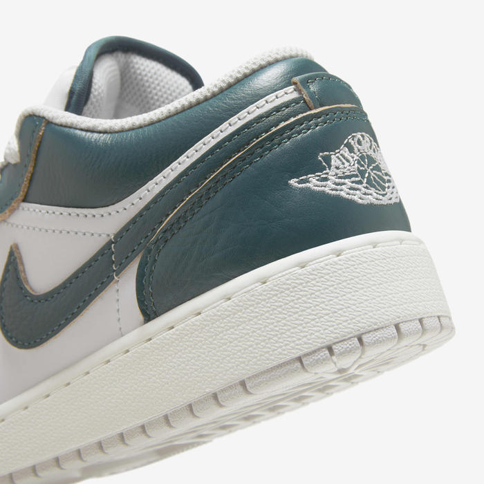 Air Jordan 1 Low SE image number 7 Air Jordan 1 Low SE image number 7