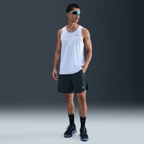 Nike Challenger