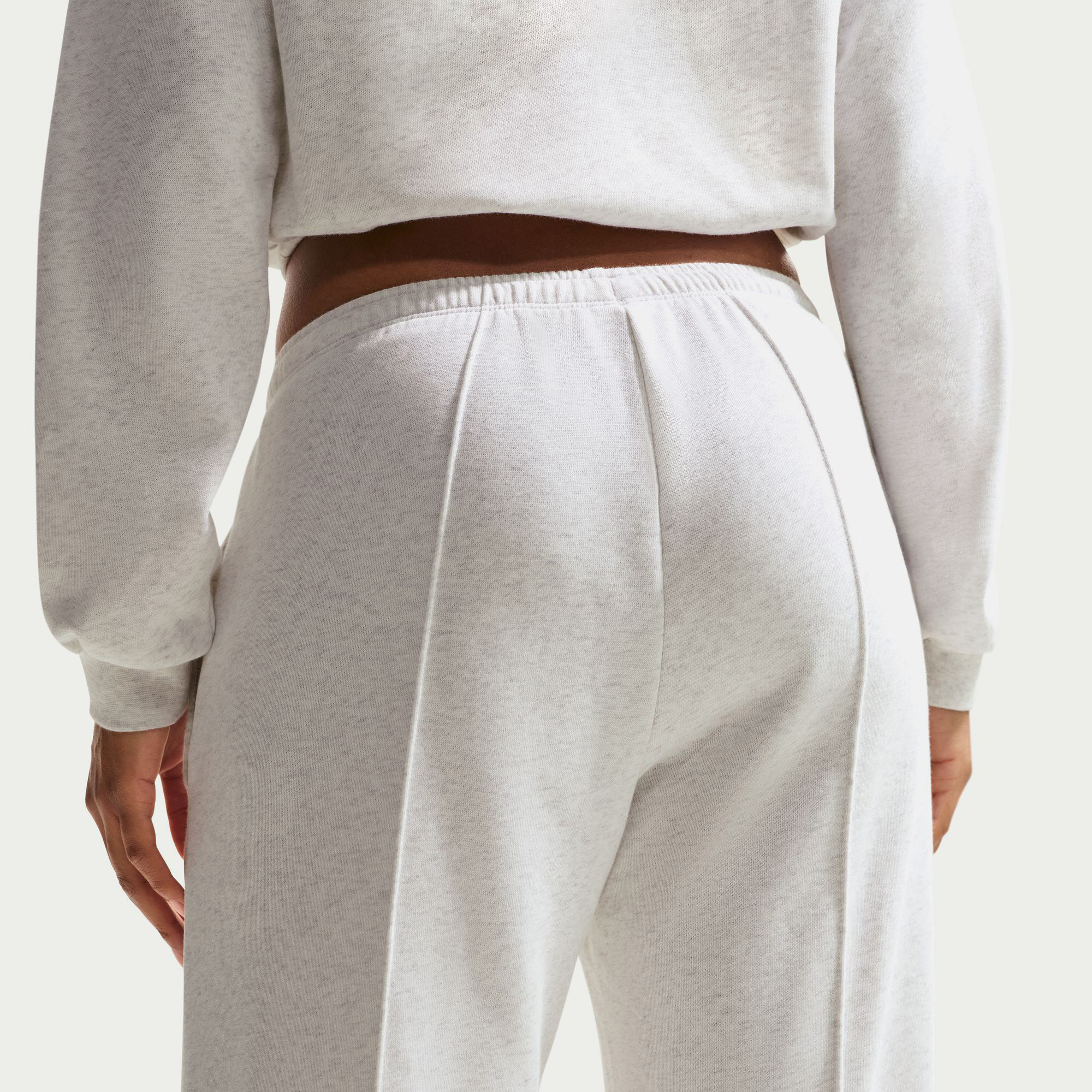 نايكي سبورتسوير تشيل تيري image number 4