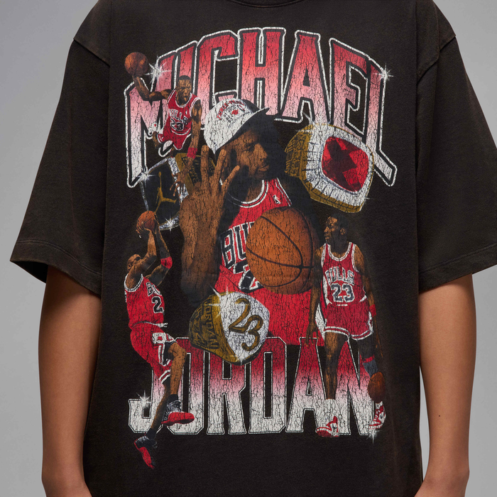 Jordan Flight Essentials image number 3 Jordan Flight Essentials image number 3