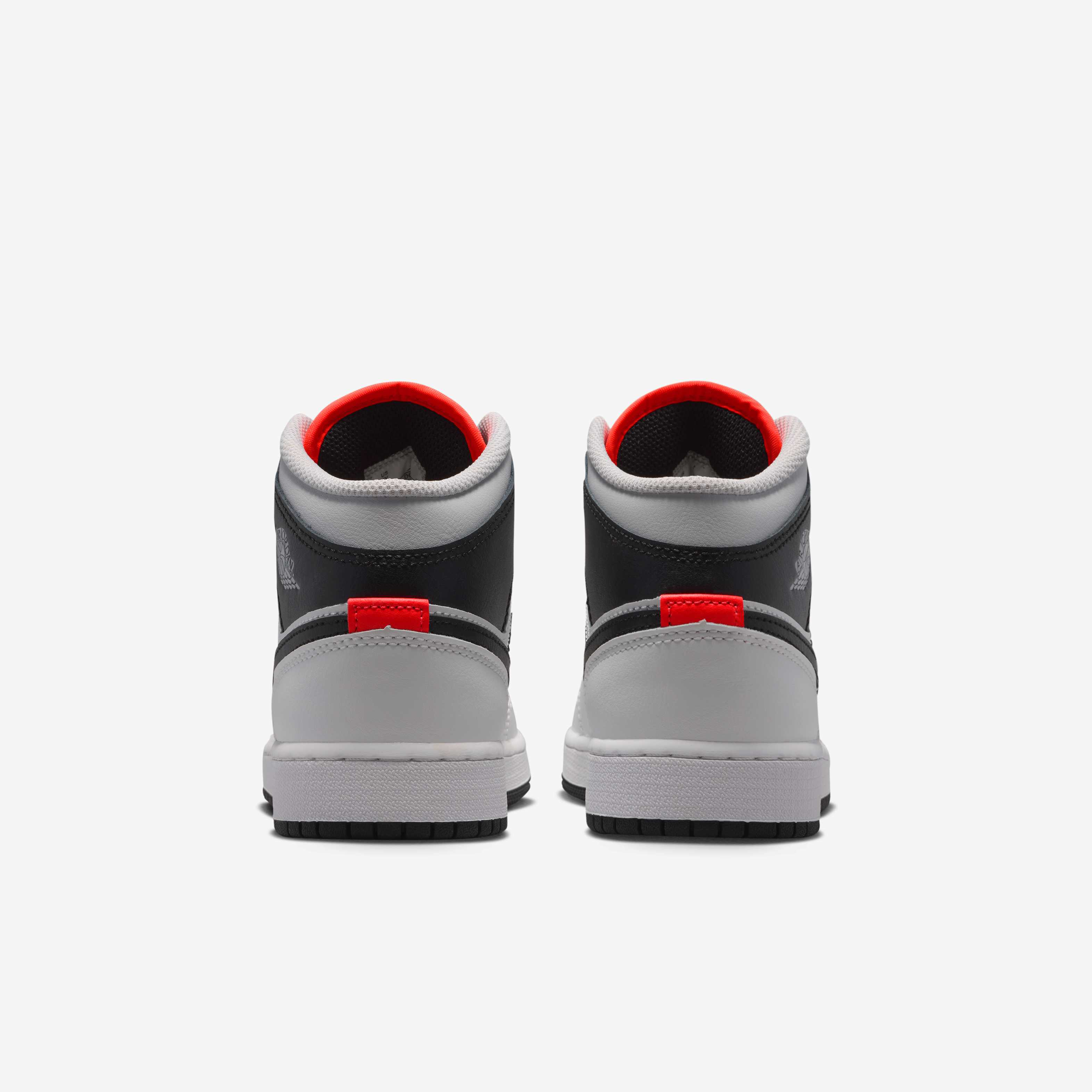 اير جوردن 1 ميد image number 5