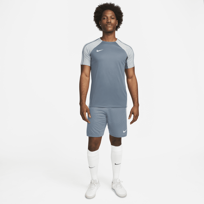 Shop Dri FIT Strike Men s Short Sleeve Football Top Nike KSA