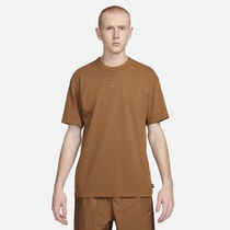 Nike Sportswear Premium Essentials