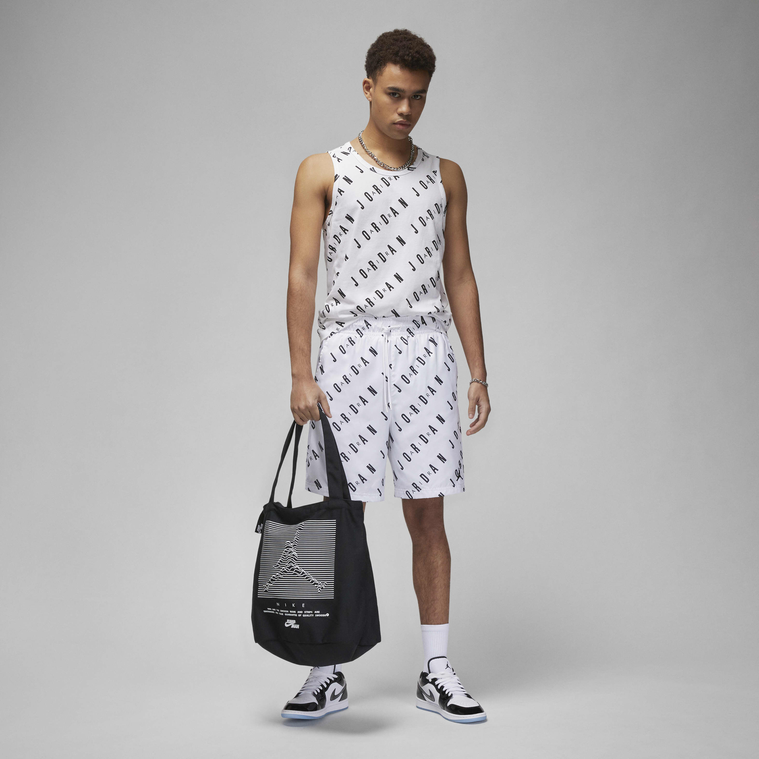 Jordan Essentials image number 6