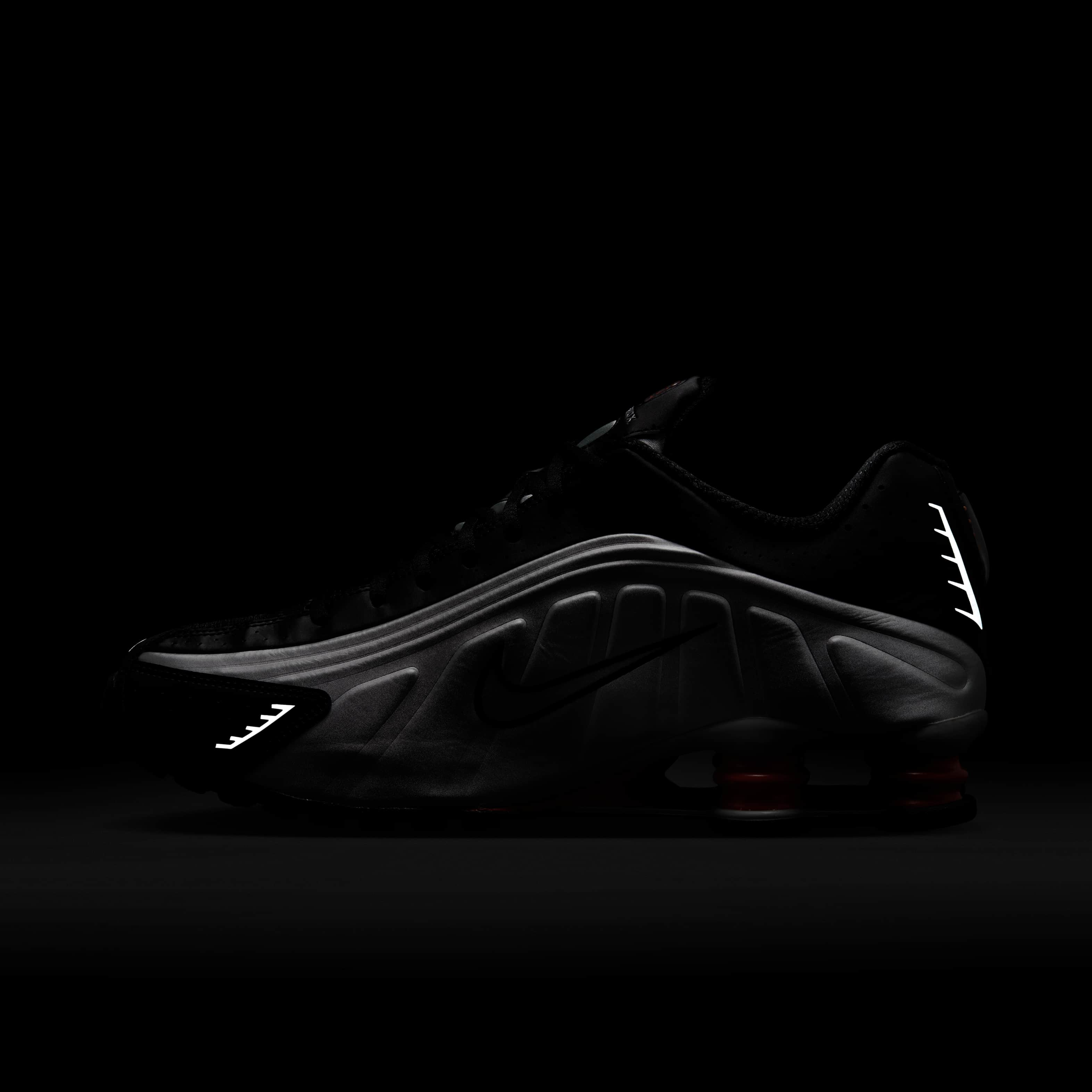 Nike Shox R4 image number 11