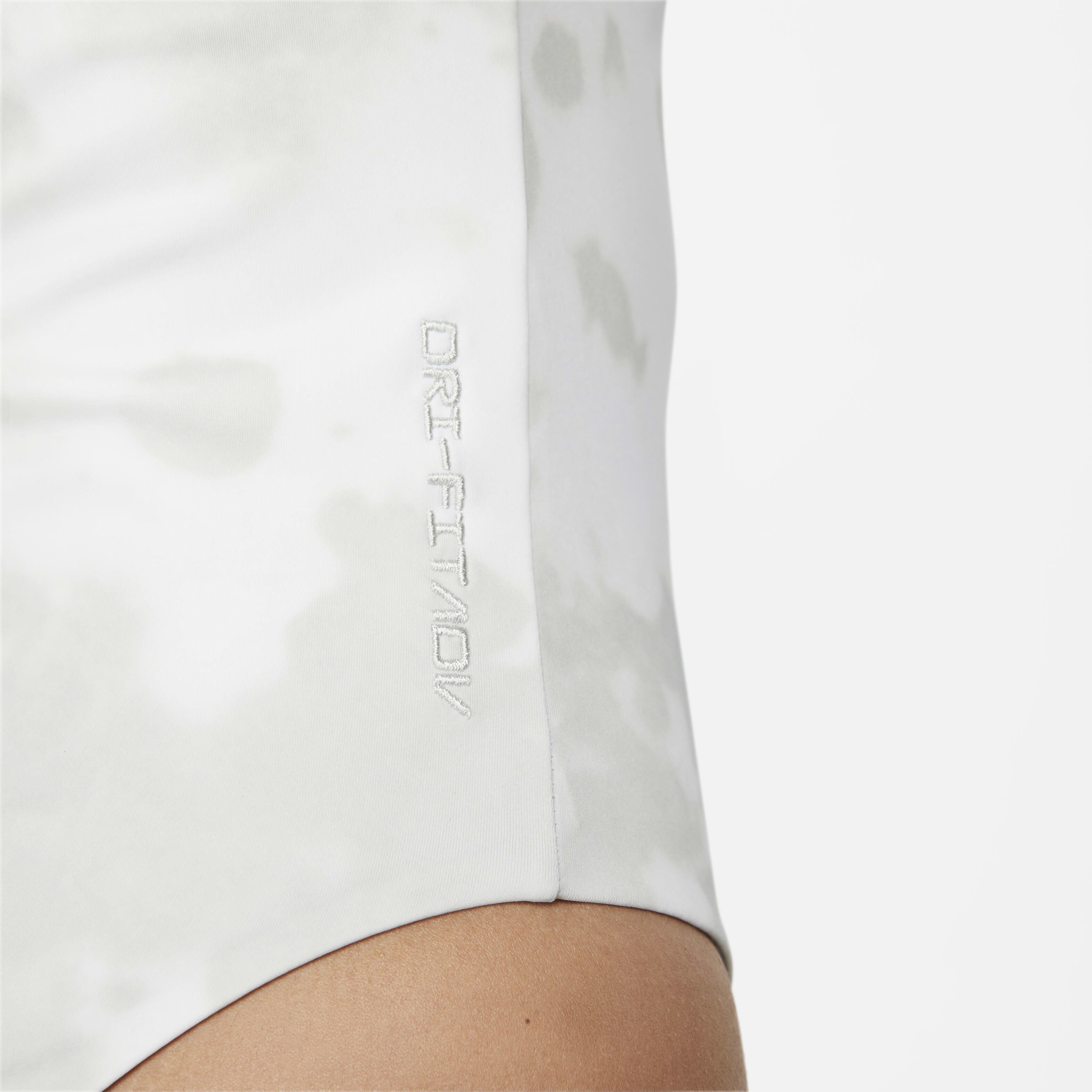 نايكي سبورتسوير تك باك image number 4