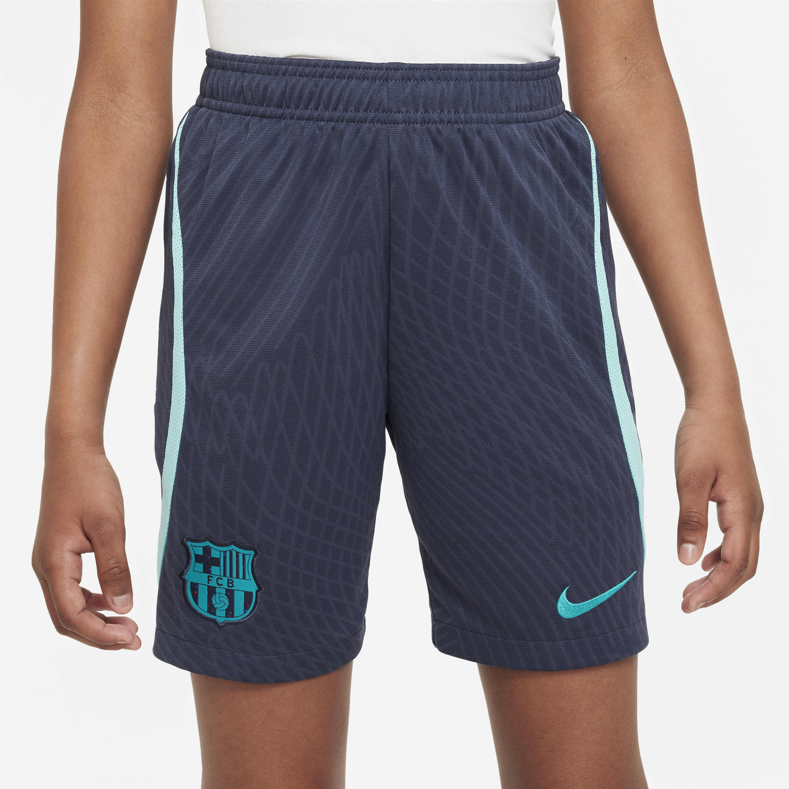 F.C. برشلونة سترايك البديل image number 1