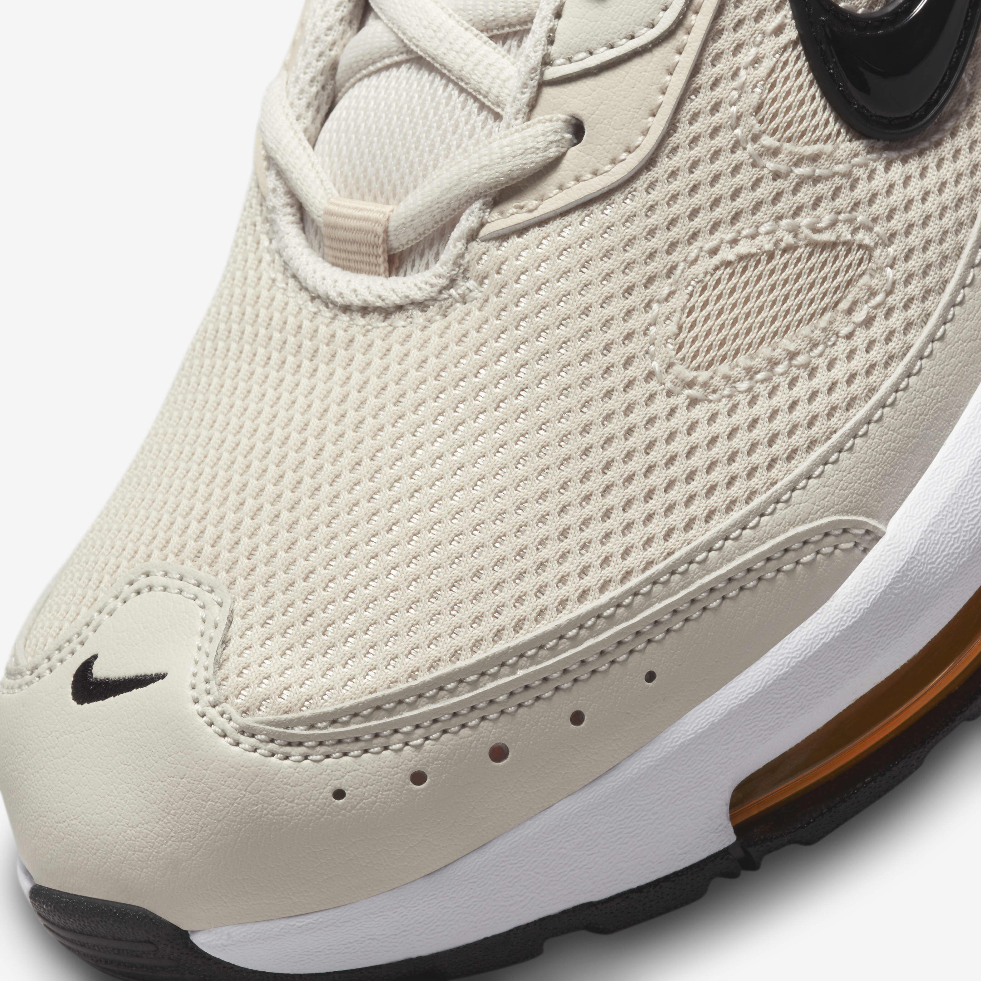 Nike Air Max AP image number 6