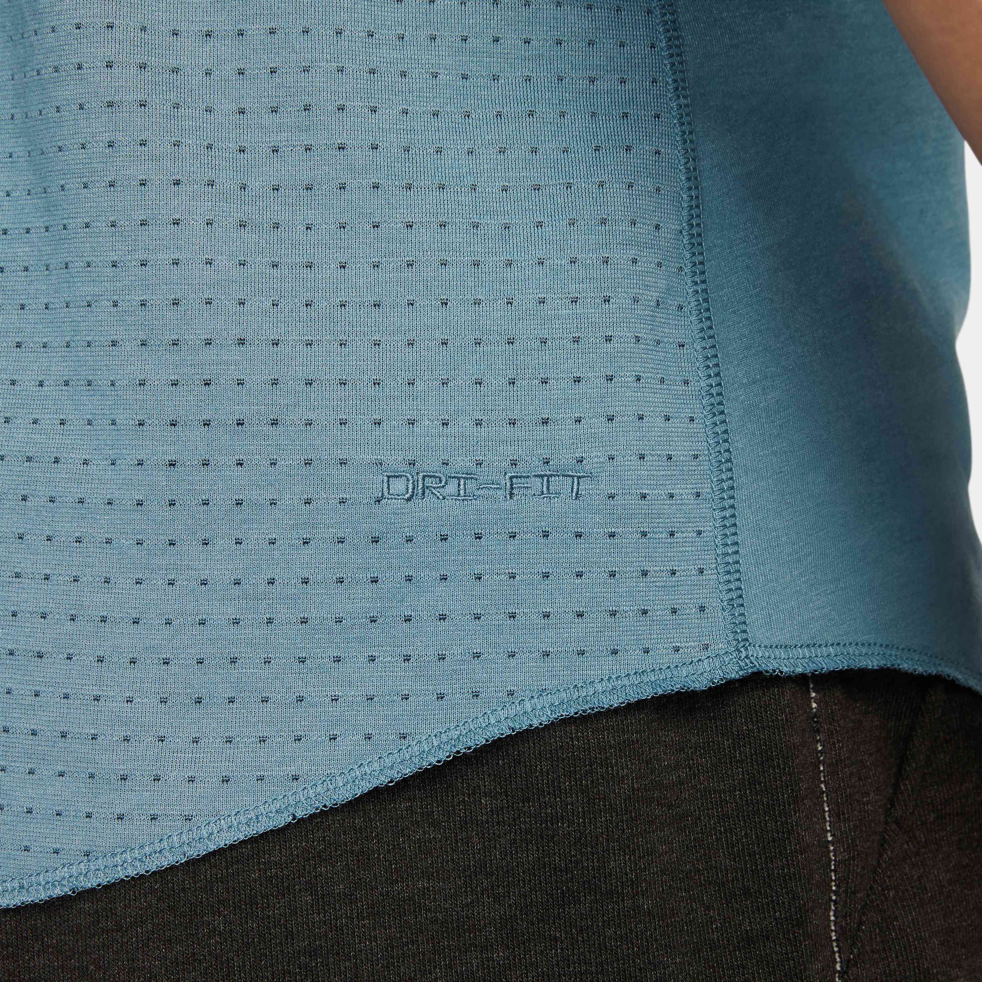 Nike Heritage image number 5