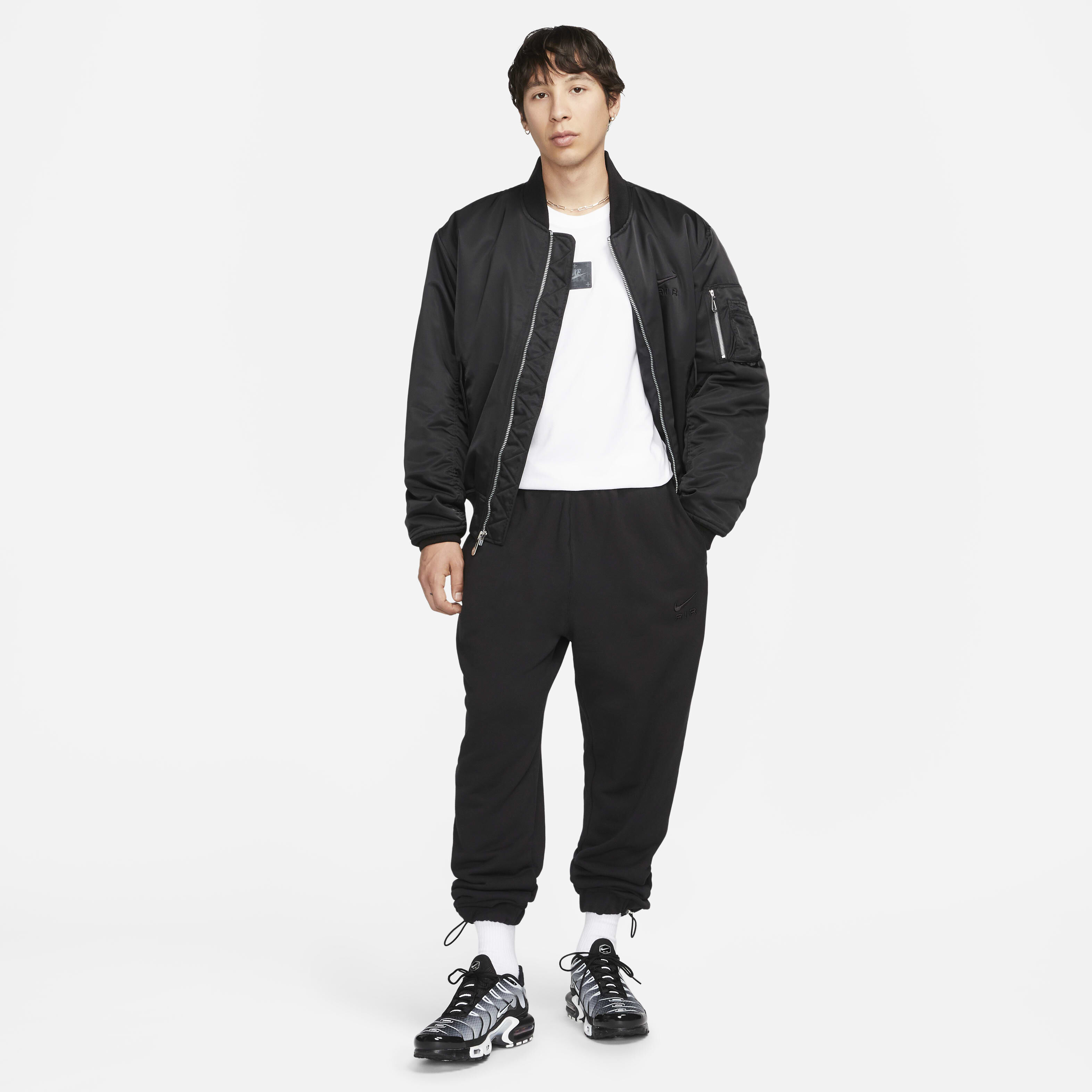 【美品】Nike Air Men's Bomber Jacket Nike Bomber Black Jacket Air Allover Swoosh Logo Satin Coat