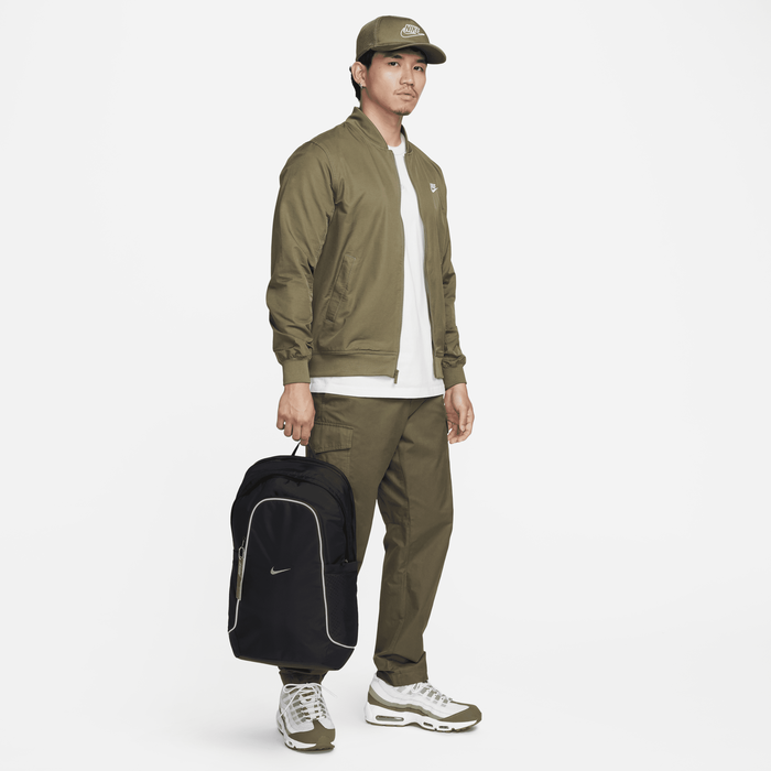 Nike sportswear top tech bag