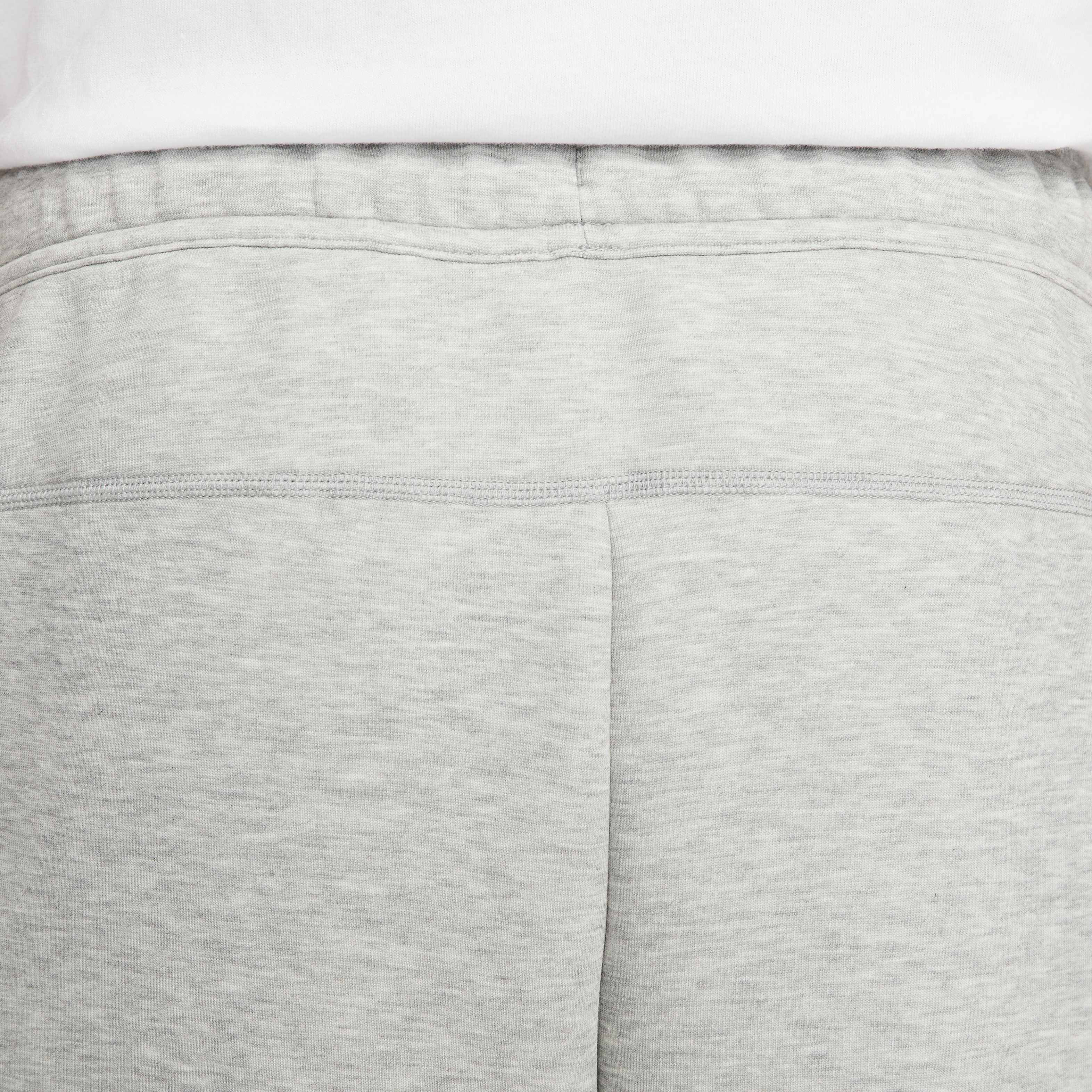 Nike Sportswear Tech Fleece image number 6