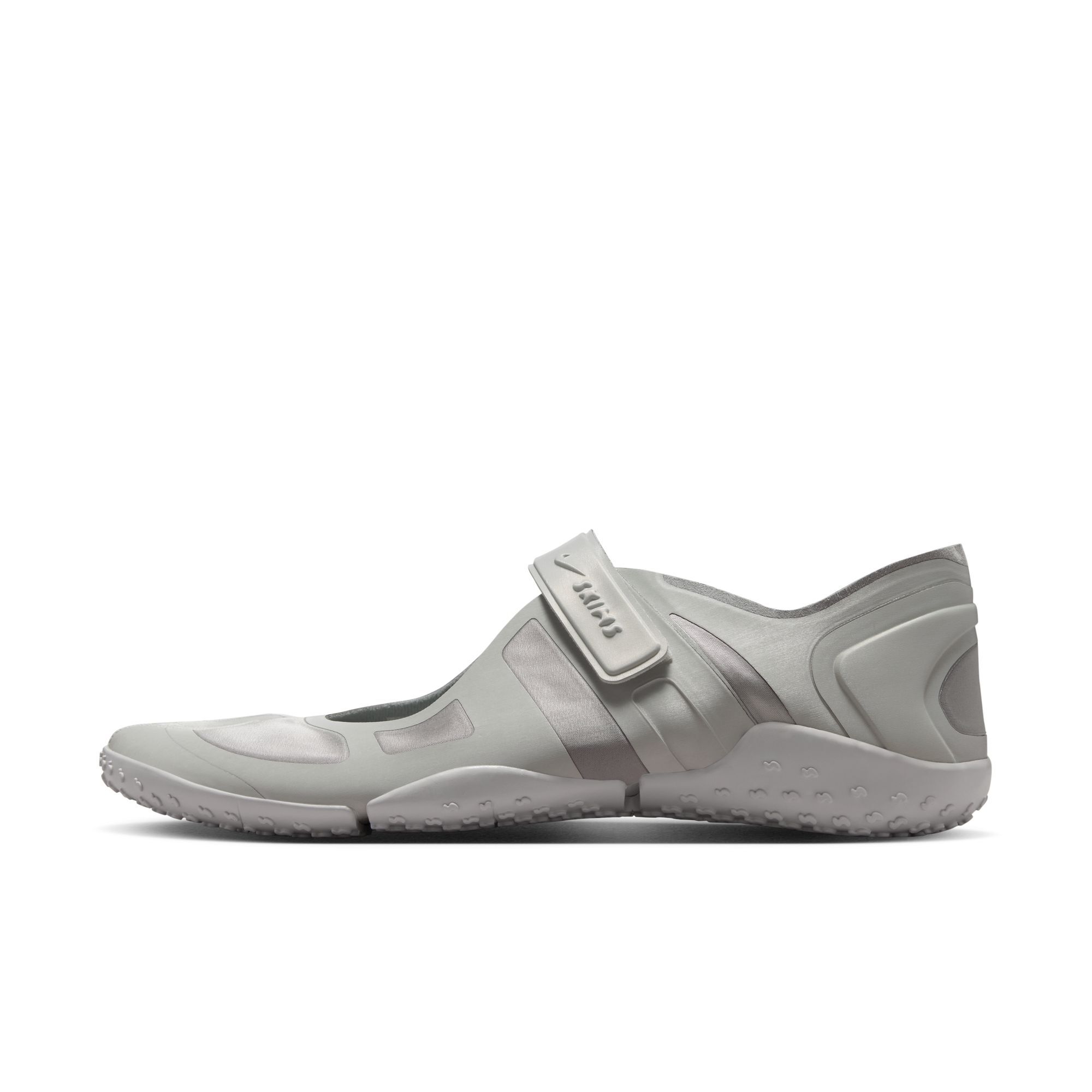 NikeSKIMS ريفت ساتين image number 4