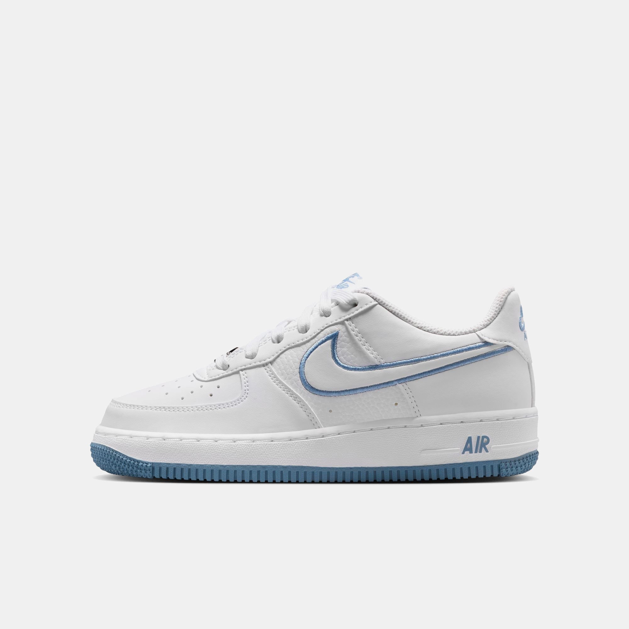 Nike Air Force 1 image number 0