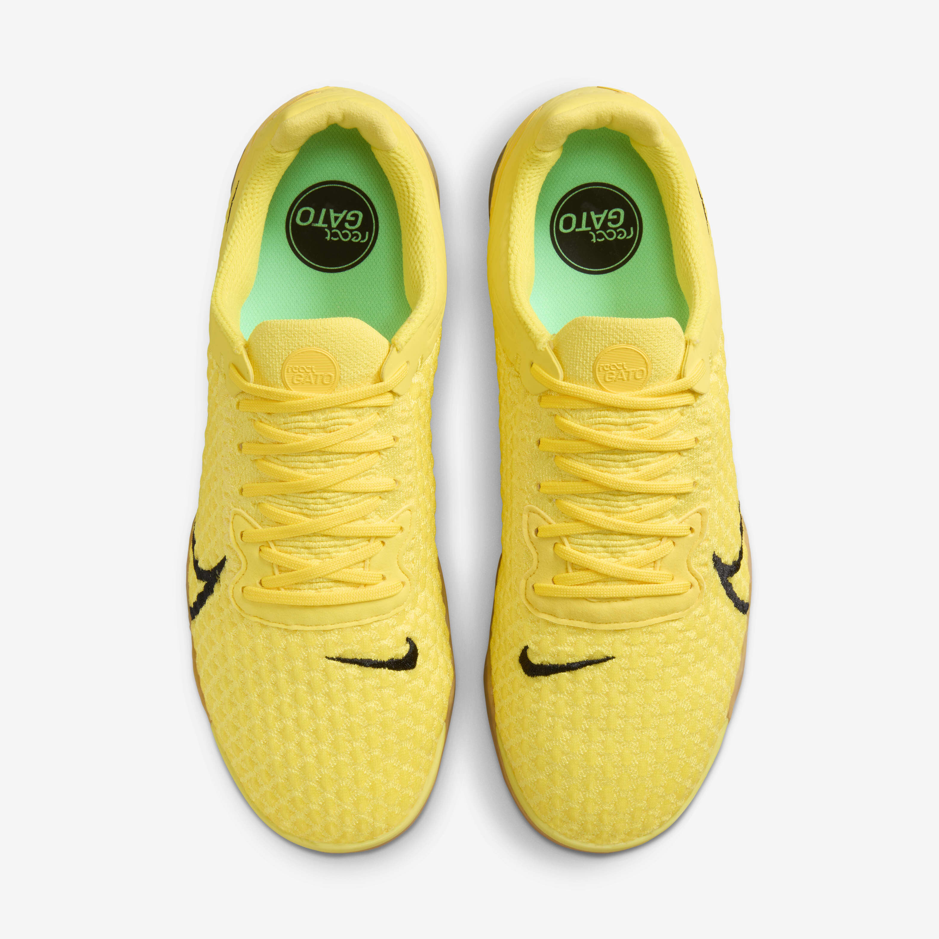 Nike gato shoes top