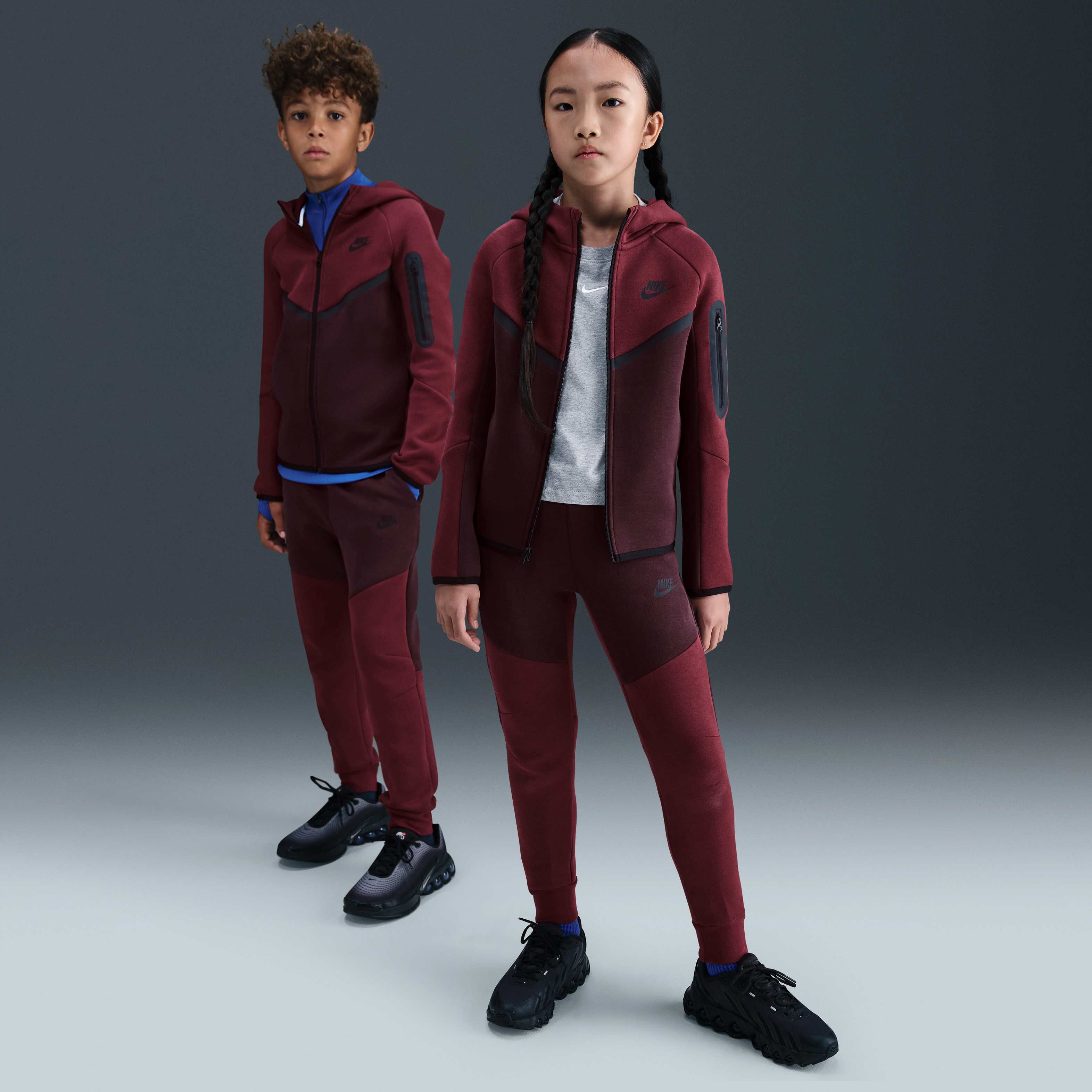 Nike Sportswear Tech Fleece image number 0