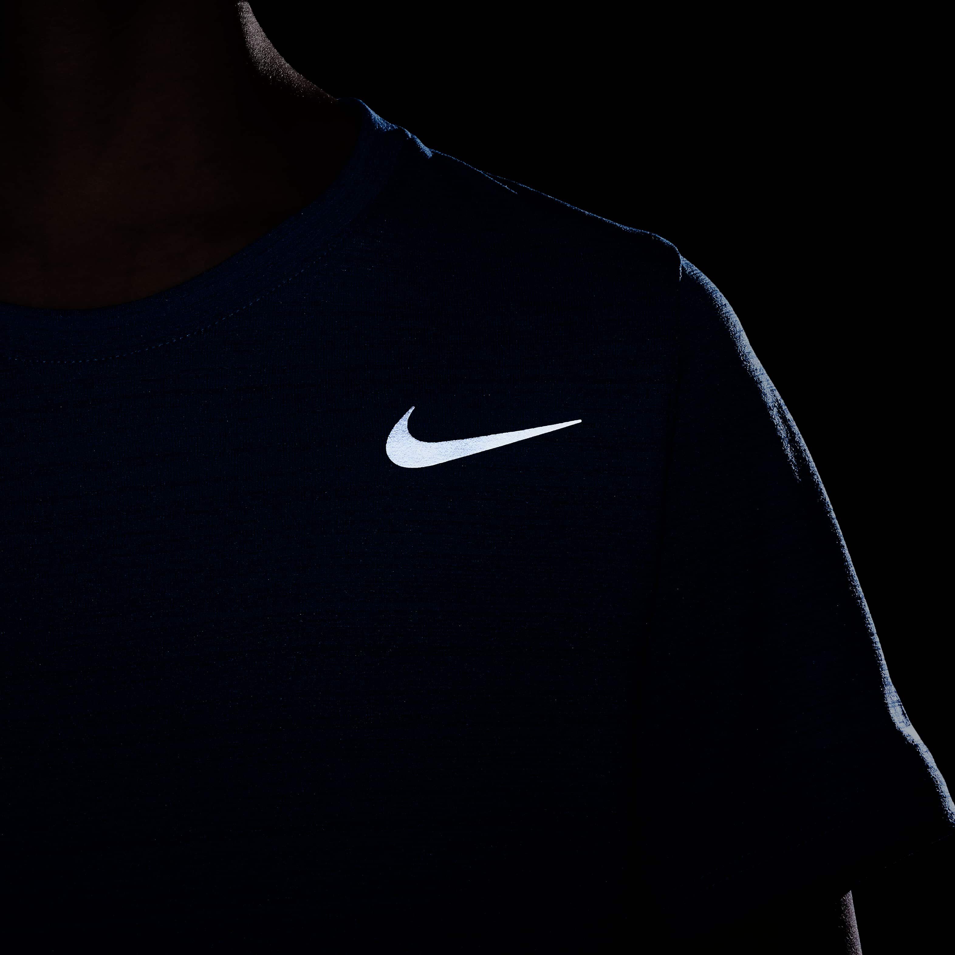 Nike Dri-FIT Miler image number 7
