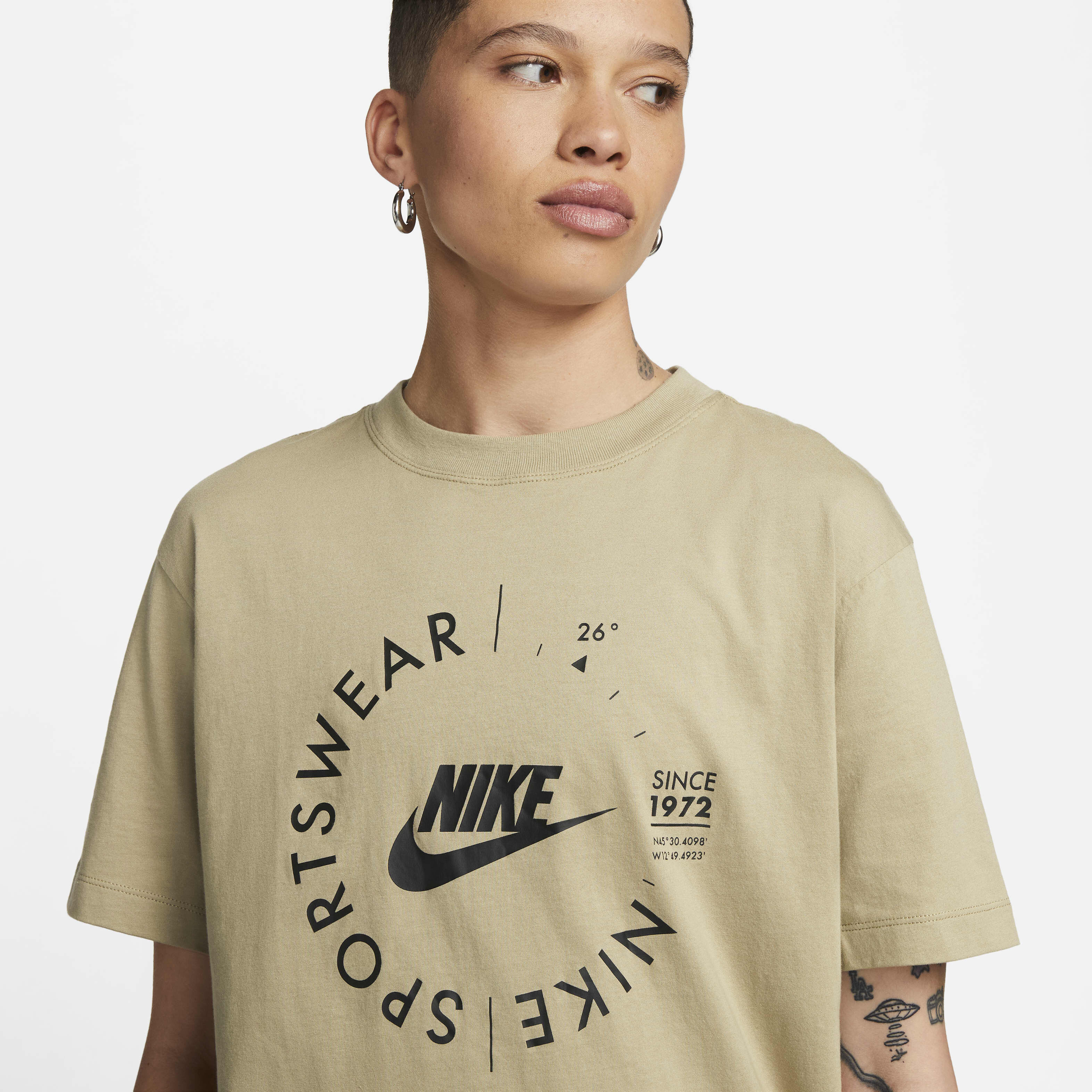 نايكي سبورتسوير image number 2