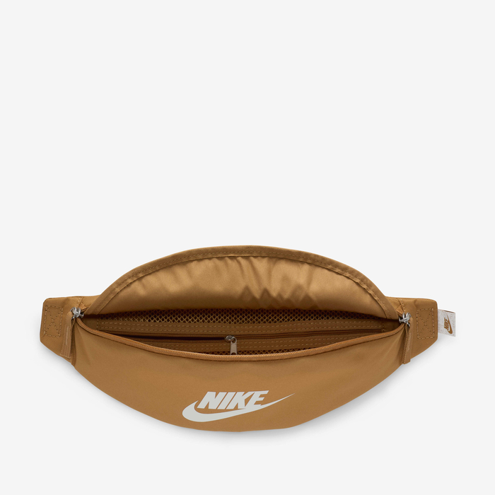 Nike Heritage image number 4 Nike Heritage image number 4