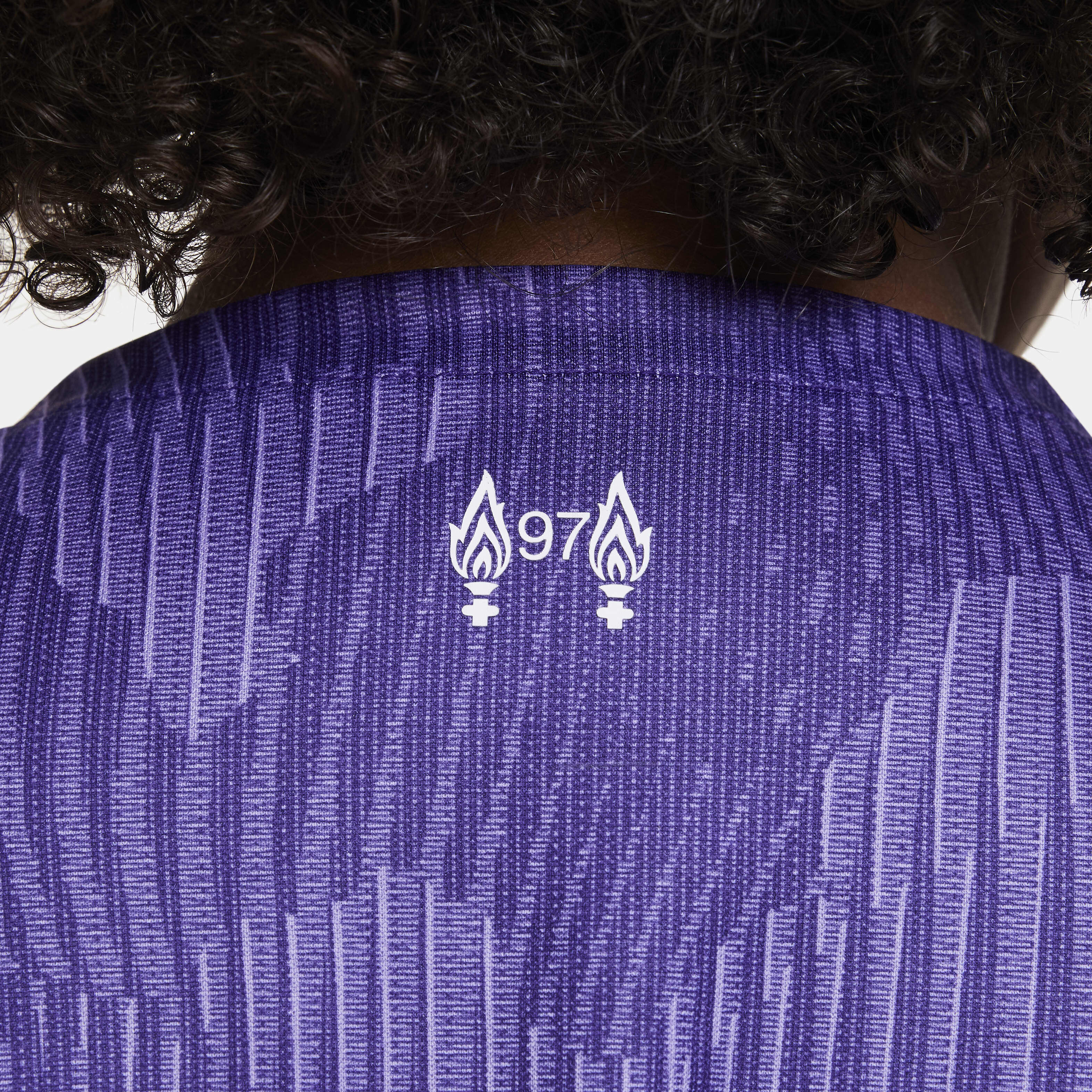 ليفربول F.C. 2023/24 ستديوم البديل image number 5