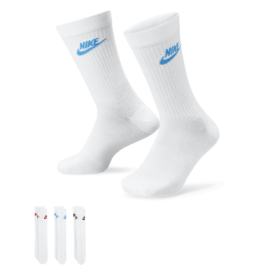 Shop Sportswear Everyday Essential Crew Socks 3 Pairs Nike KSA