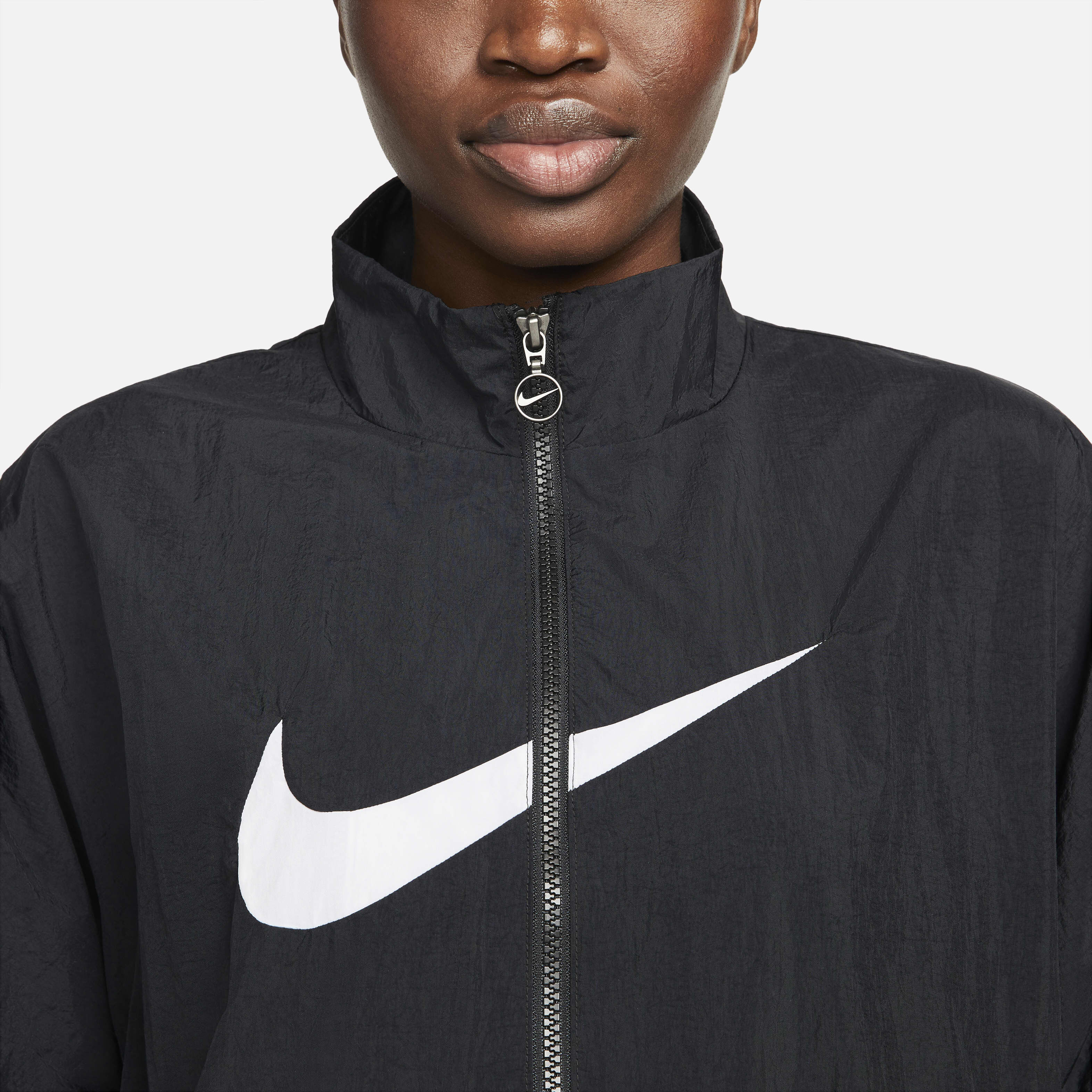 Nike Sportswear Essential image number 2