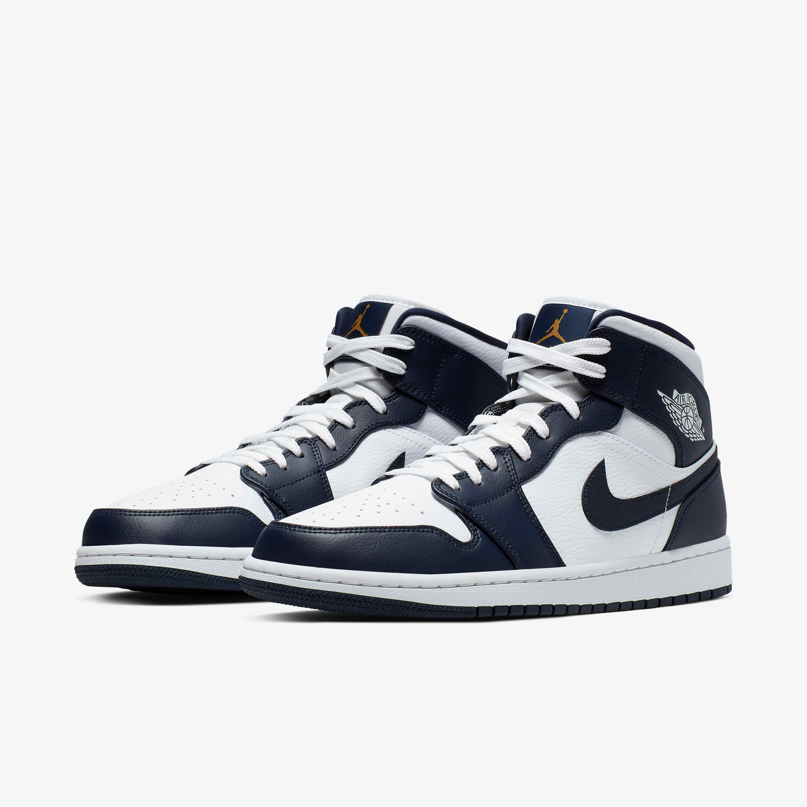 Air Jordan 1 Mid image number 4