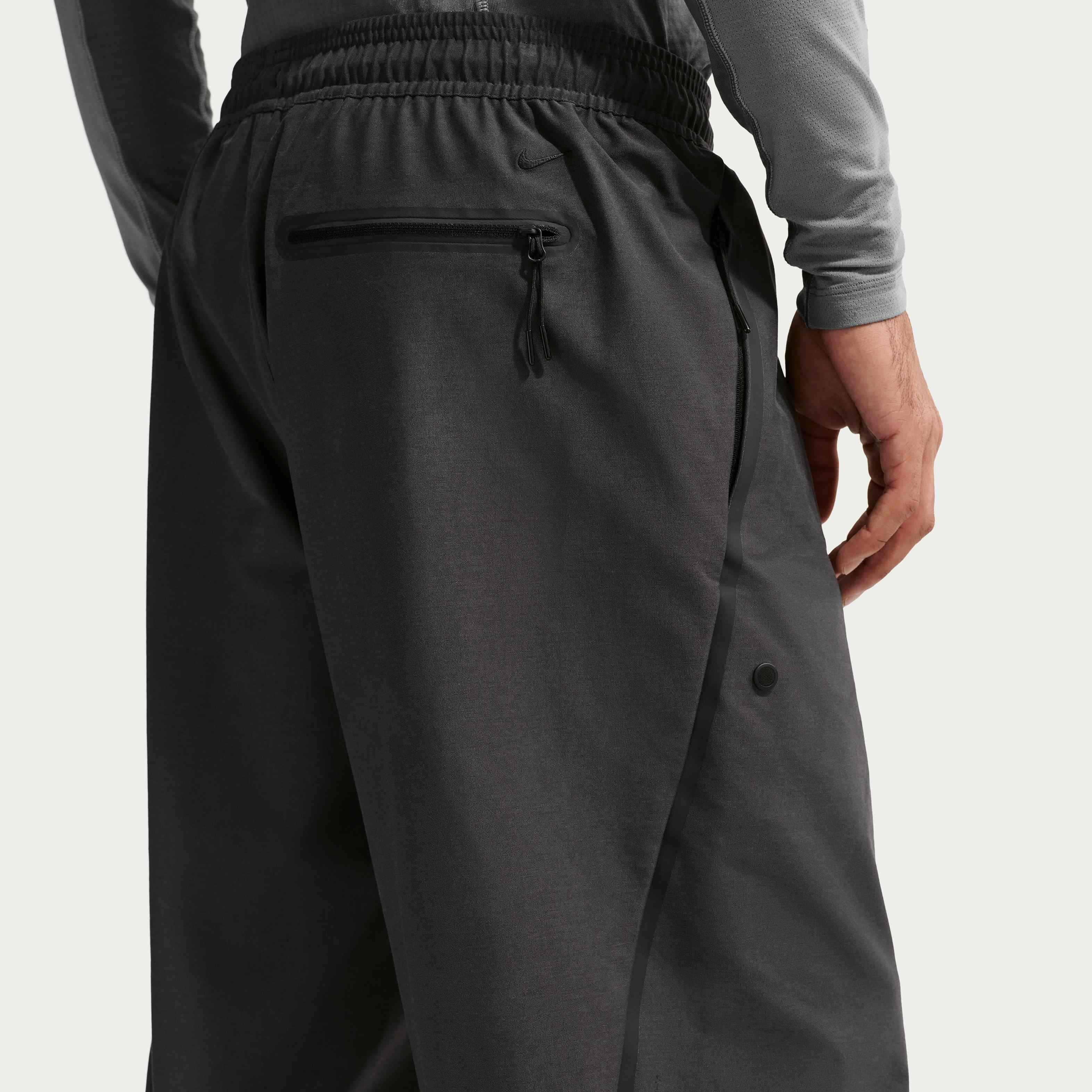 نايكي تك image number 2