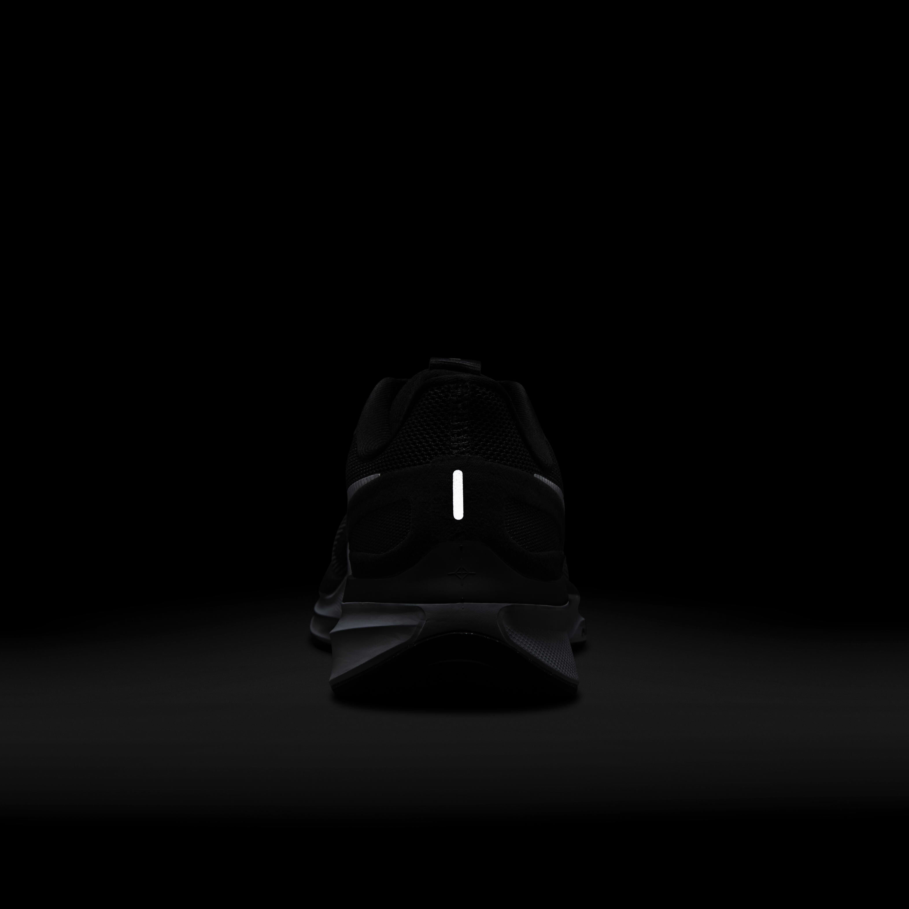 Nike Structure 25 image number 9