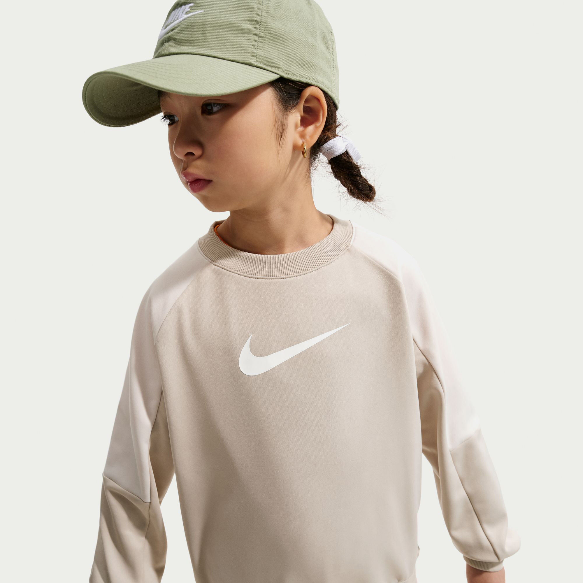 Nike Sportswear image number 2