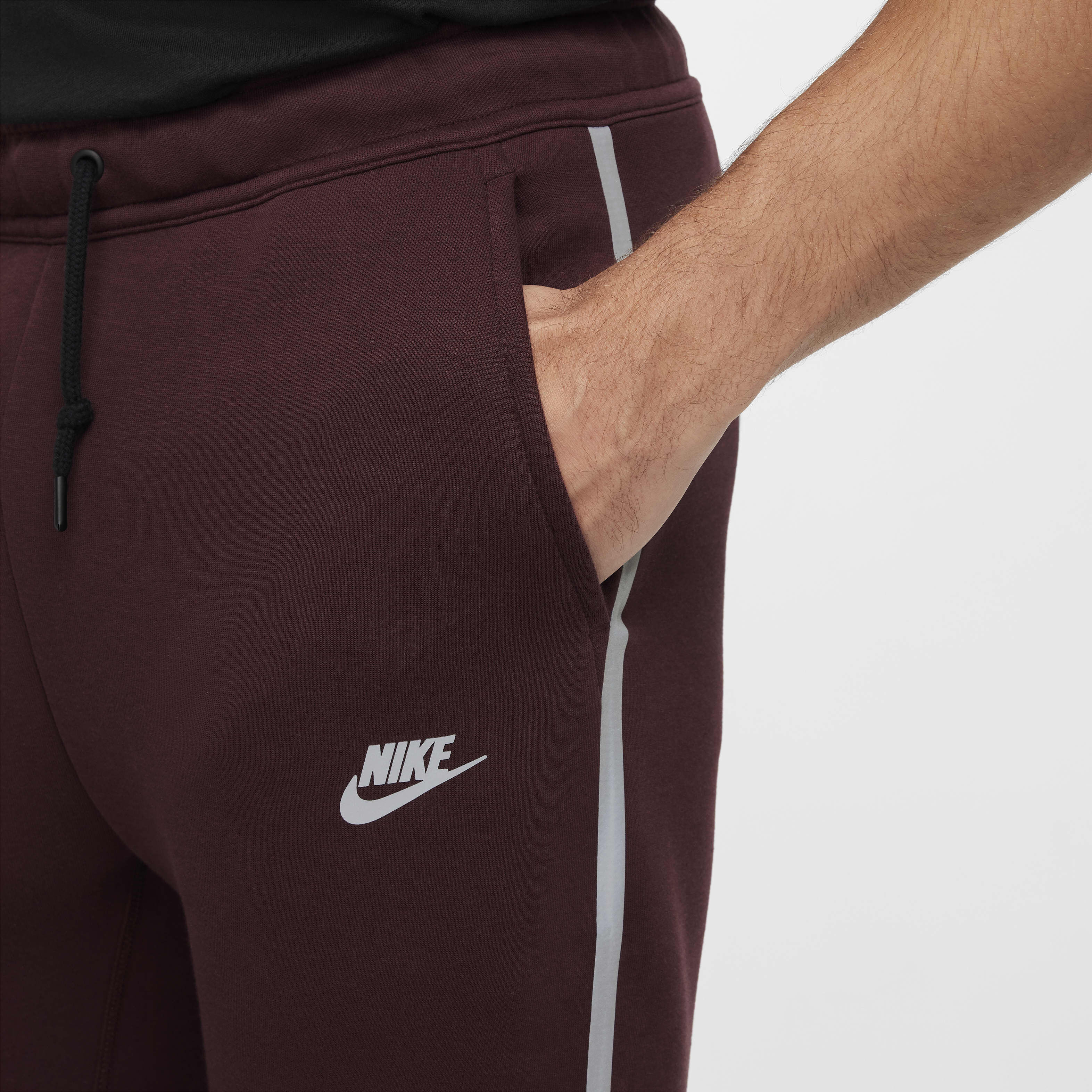 Maroon nike tech cheap