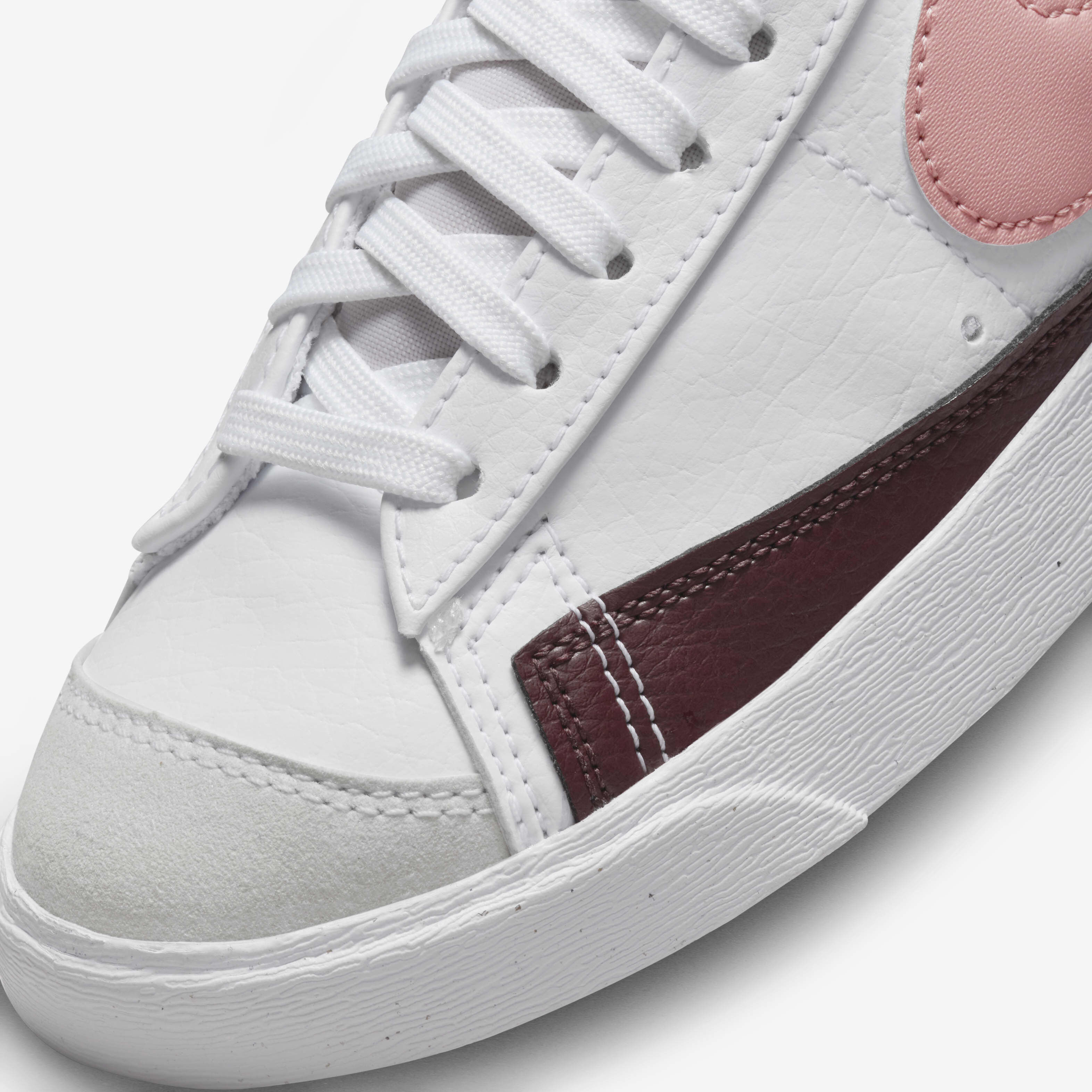 Nike Blazer Mid '77 image number 6