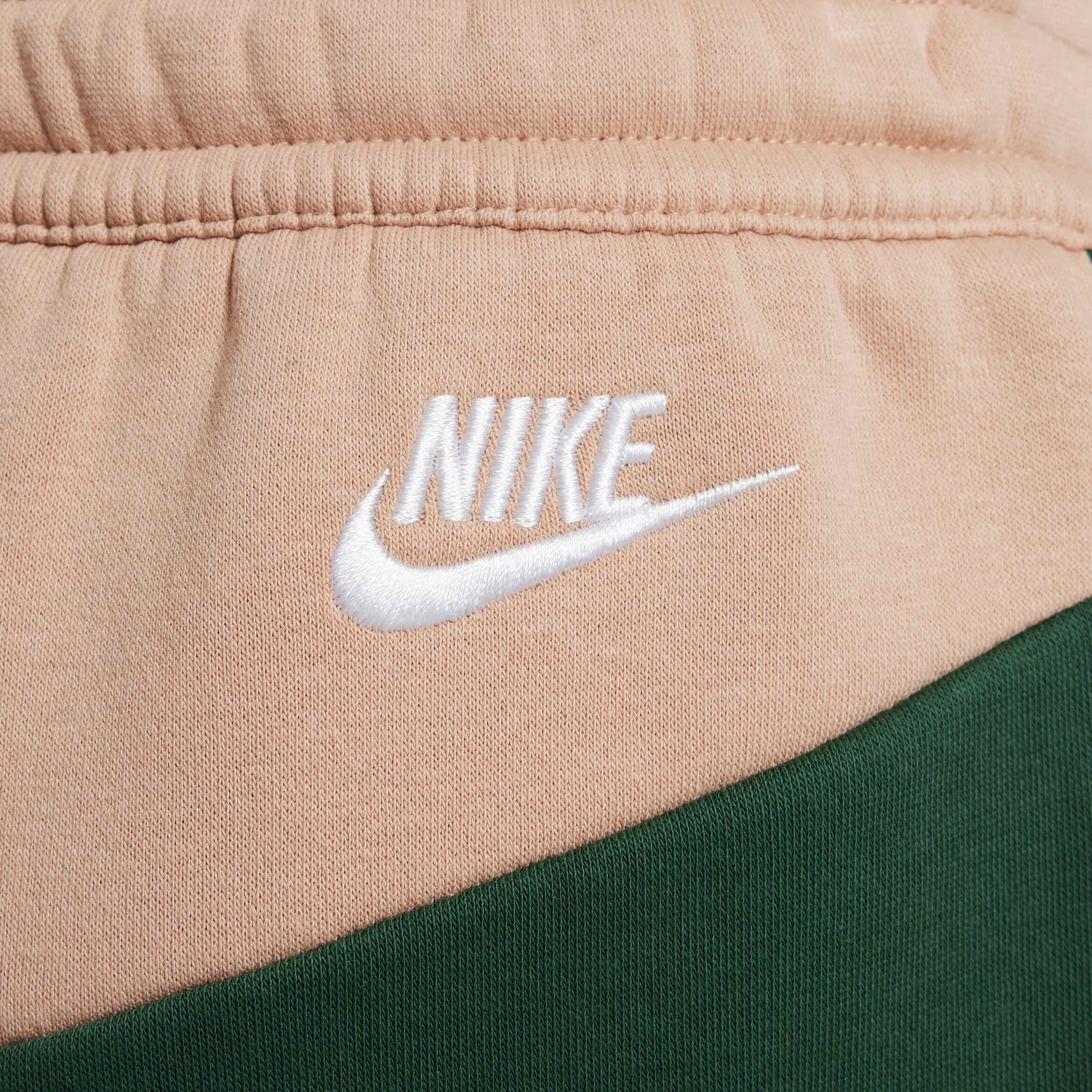 Nike Sportswear Amplify image number 5