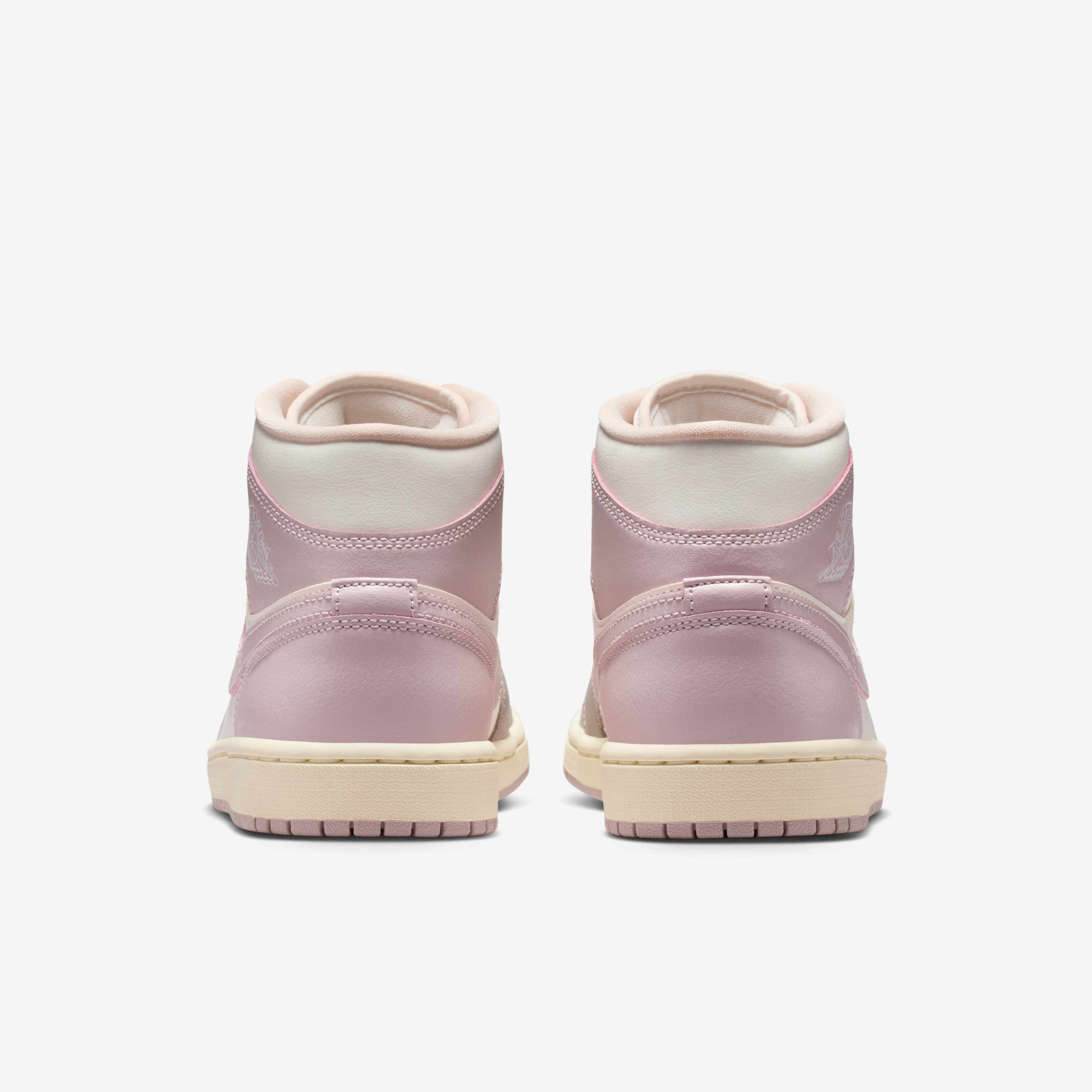 Air Jordan 1 Mid image number 5