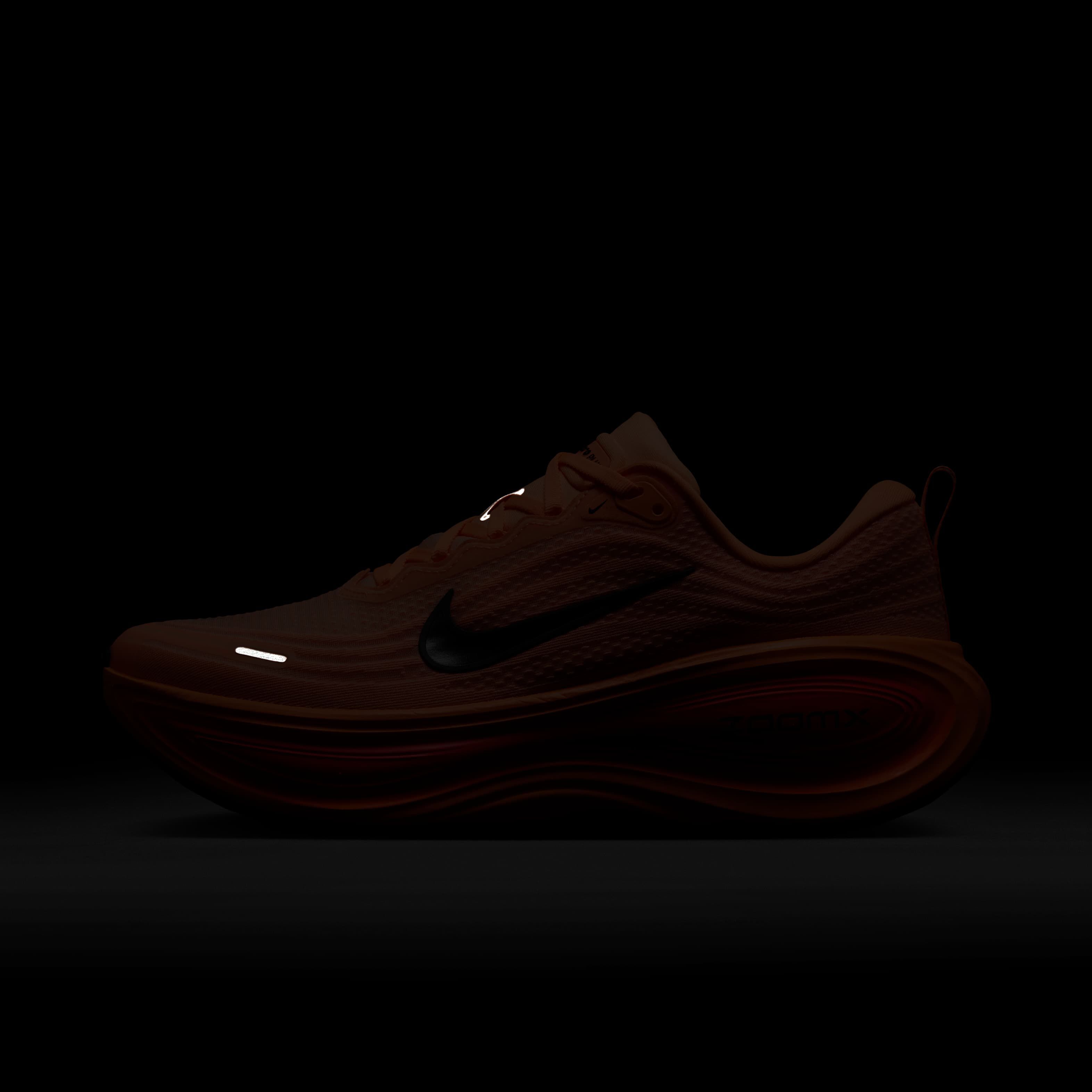 Nike Vomero Plus image number 10