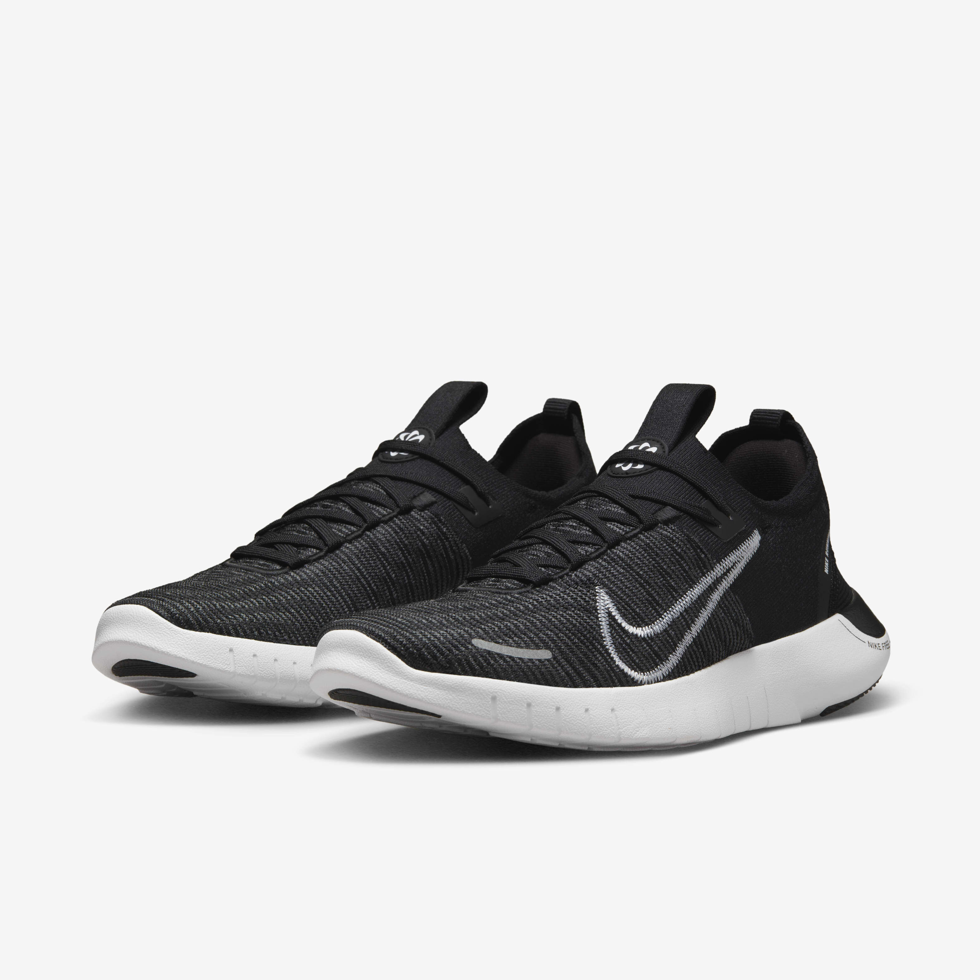 Nike free commuter on feet top