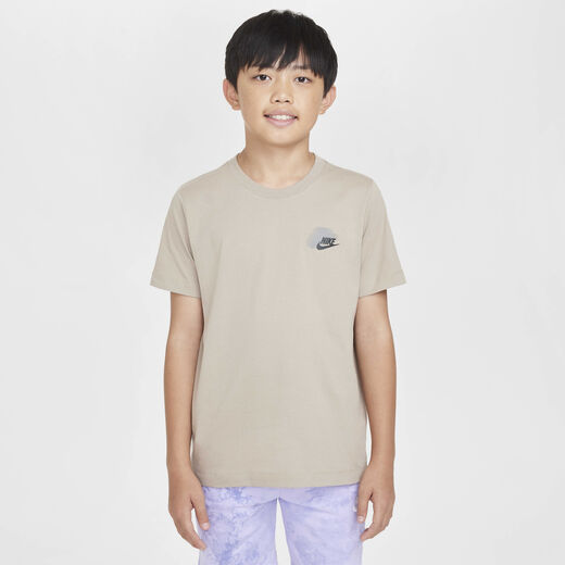 نايكي سبورتسوير ستاندرد ايشيو