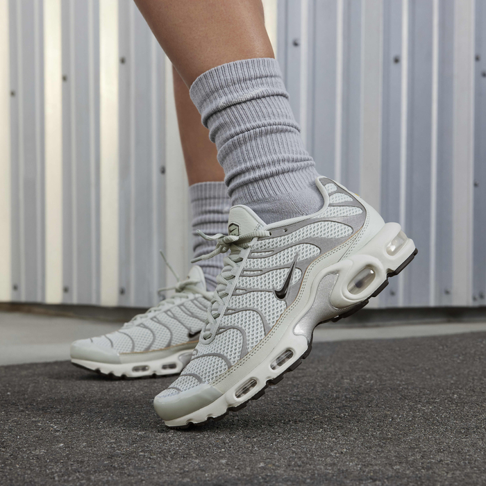 Buy Nike Air Max Plus Women's Shoes Light Silver/Chrome/Light