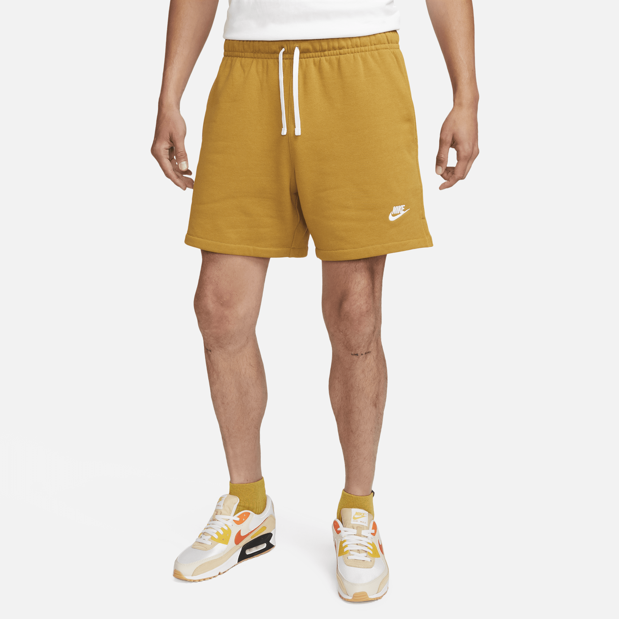 Nike woven outlet logo shorts orange