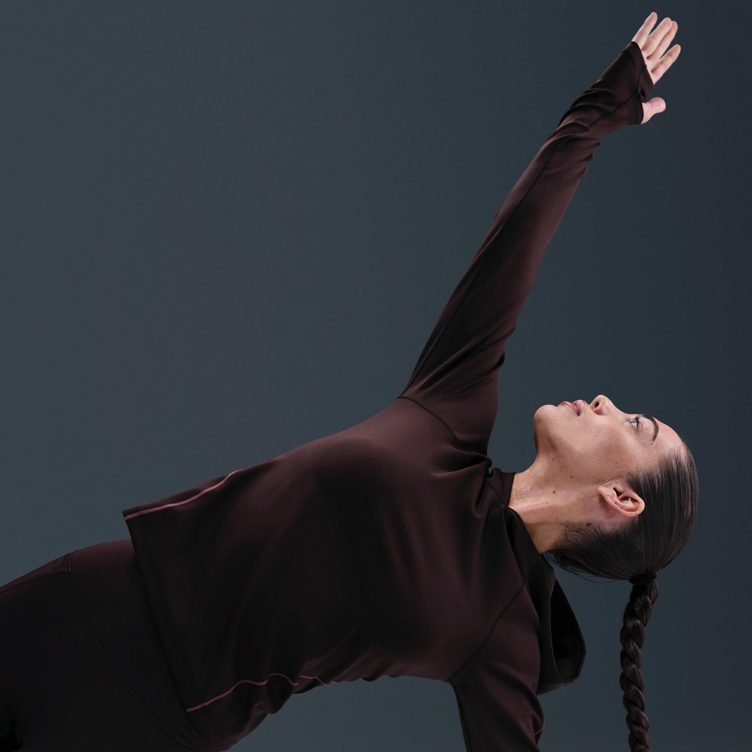 Nike Universa image number 2