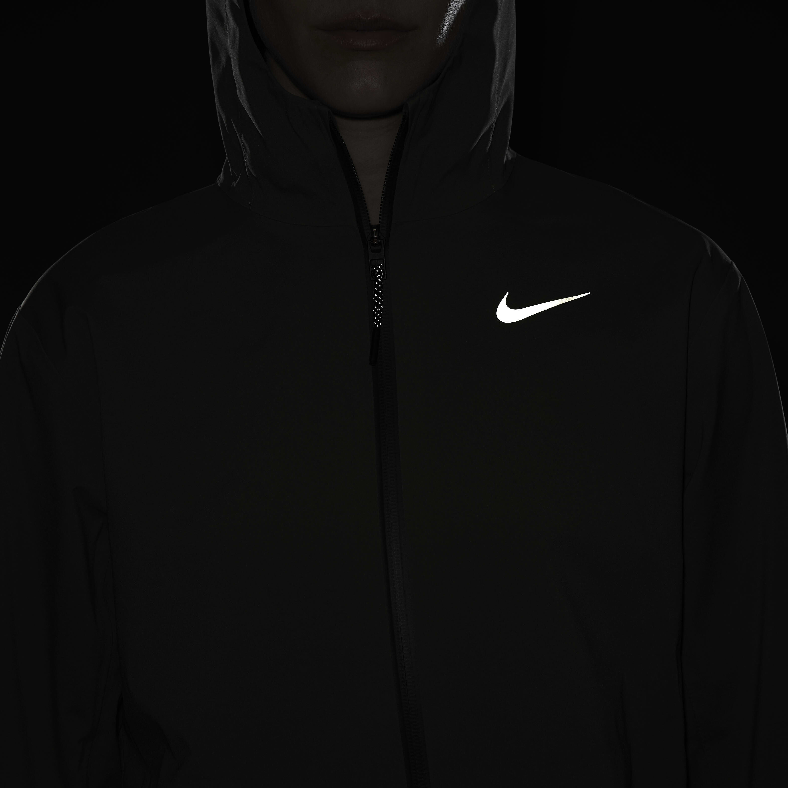 Nike Storm-FIT Run Division image number 17