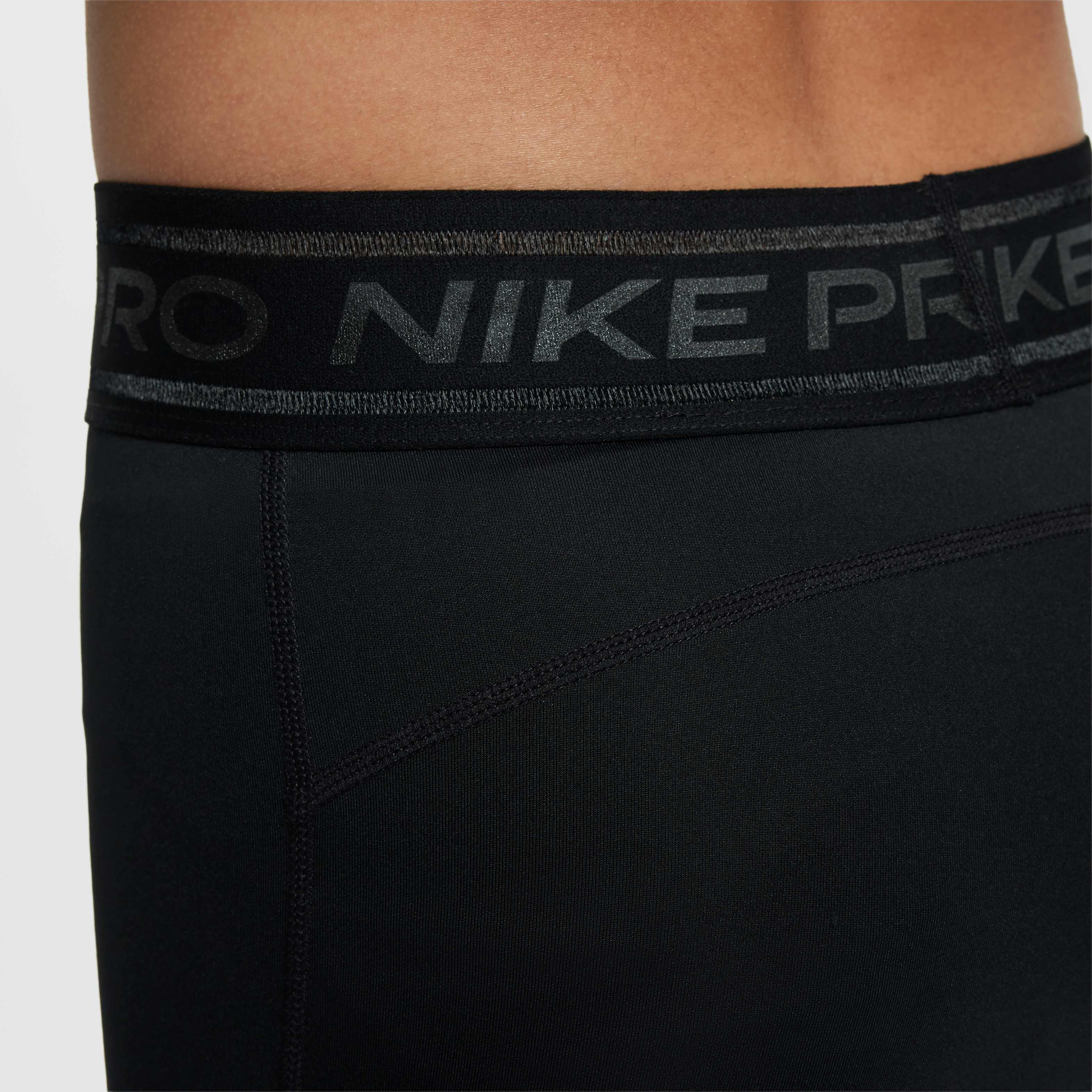 Nike Pro image number 2