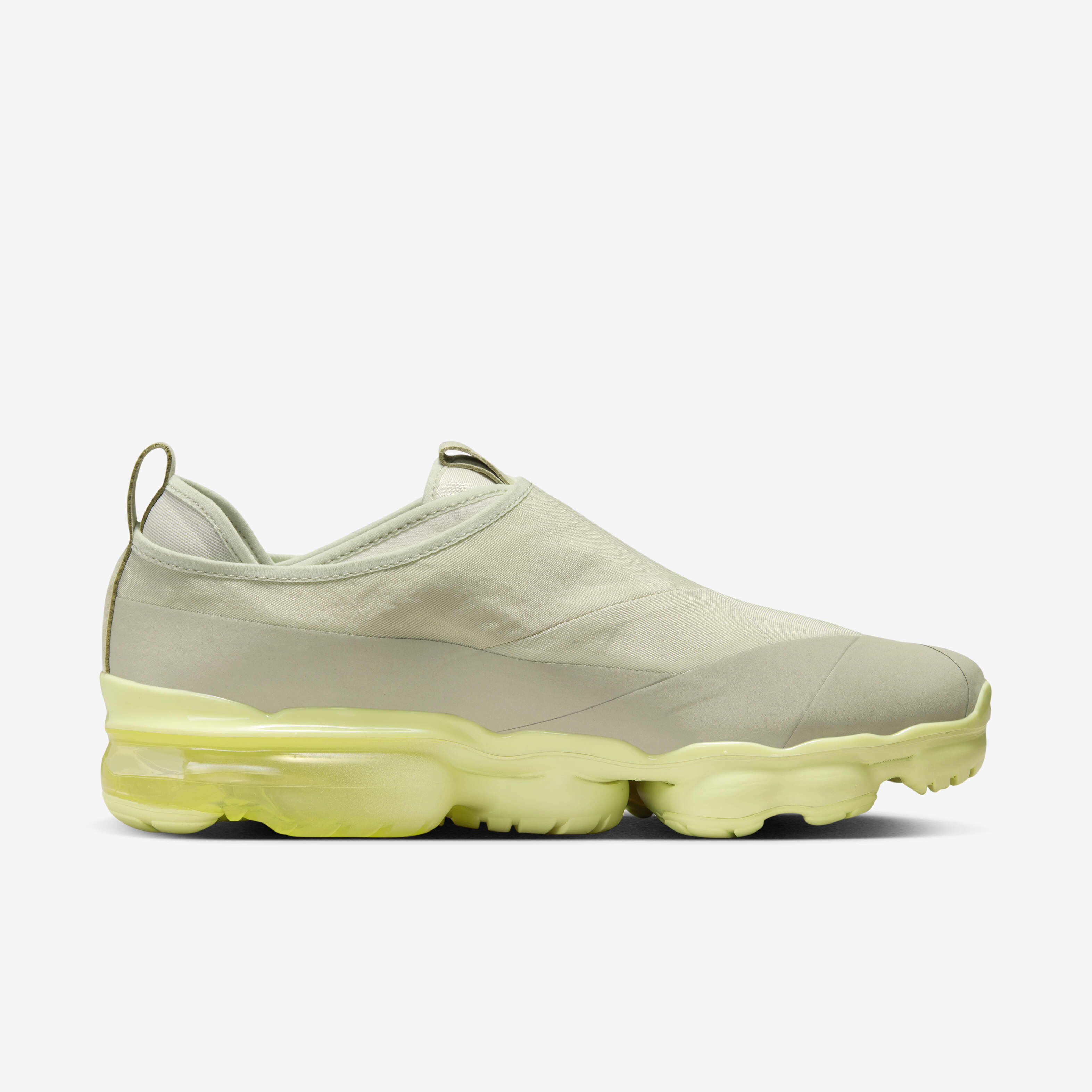 Nike Air VaporMax Moc Roam image number 2