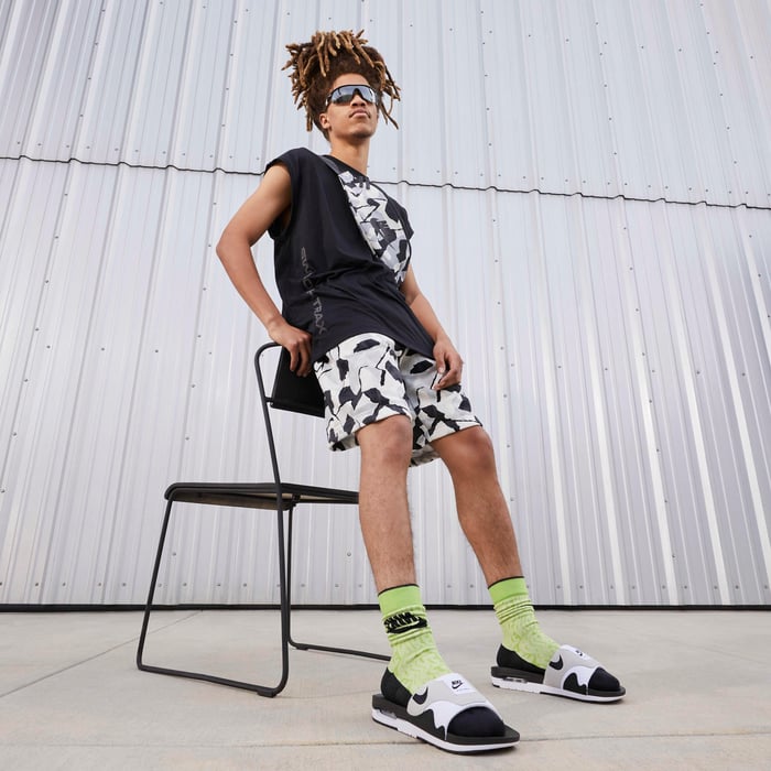 نايكي اير ماكس 1 image number 2 نايكي اير ماكس 1 image number 2