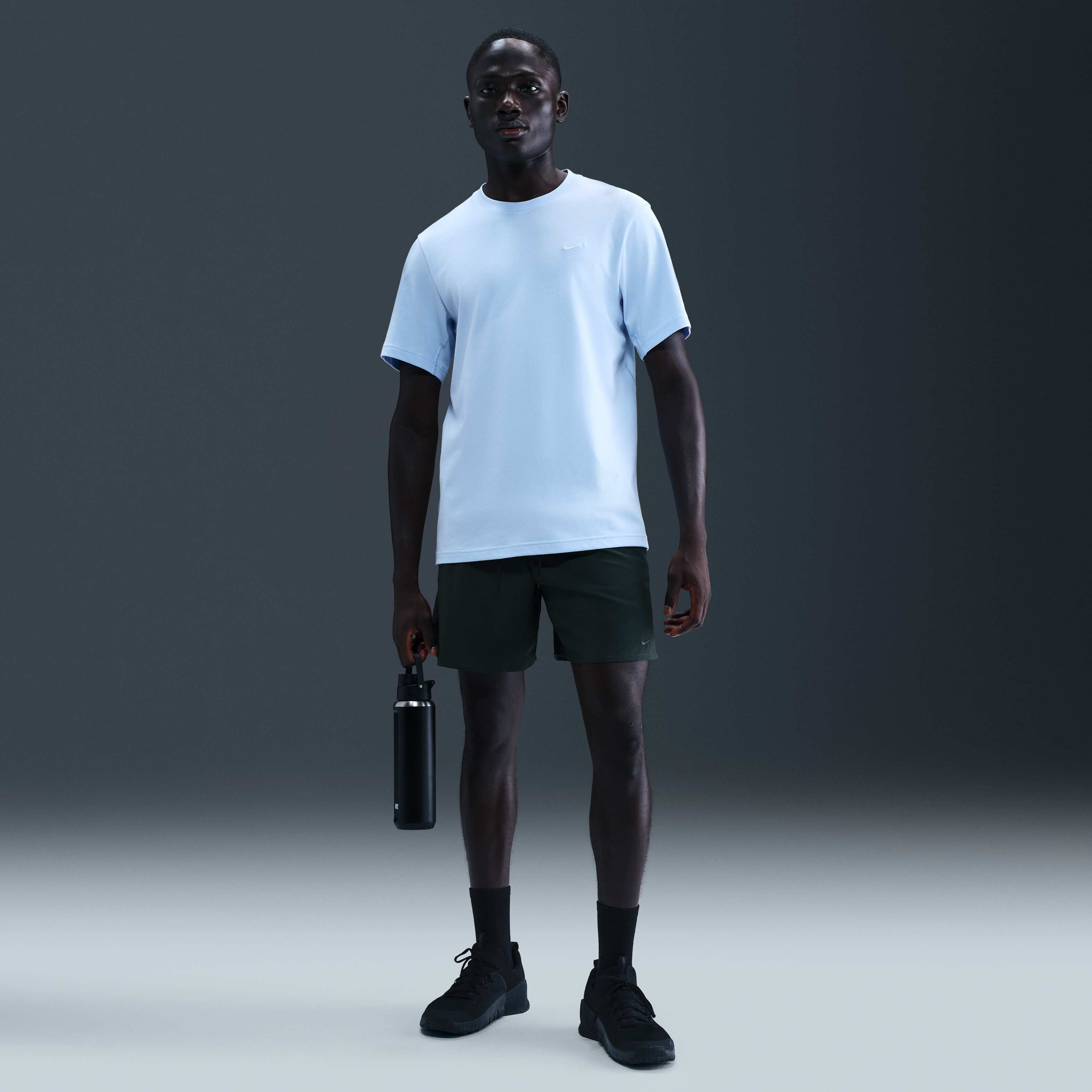 نايكي انليميتد image number 0