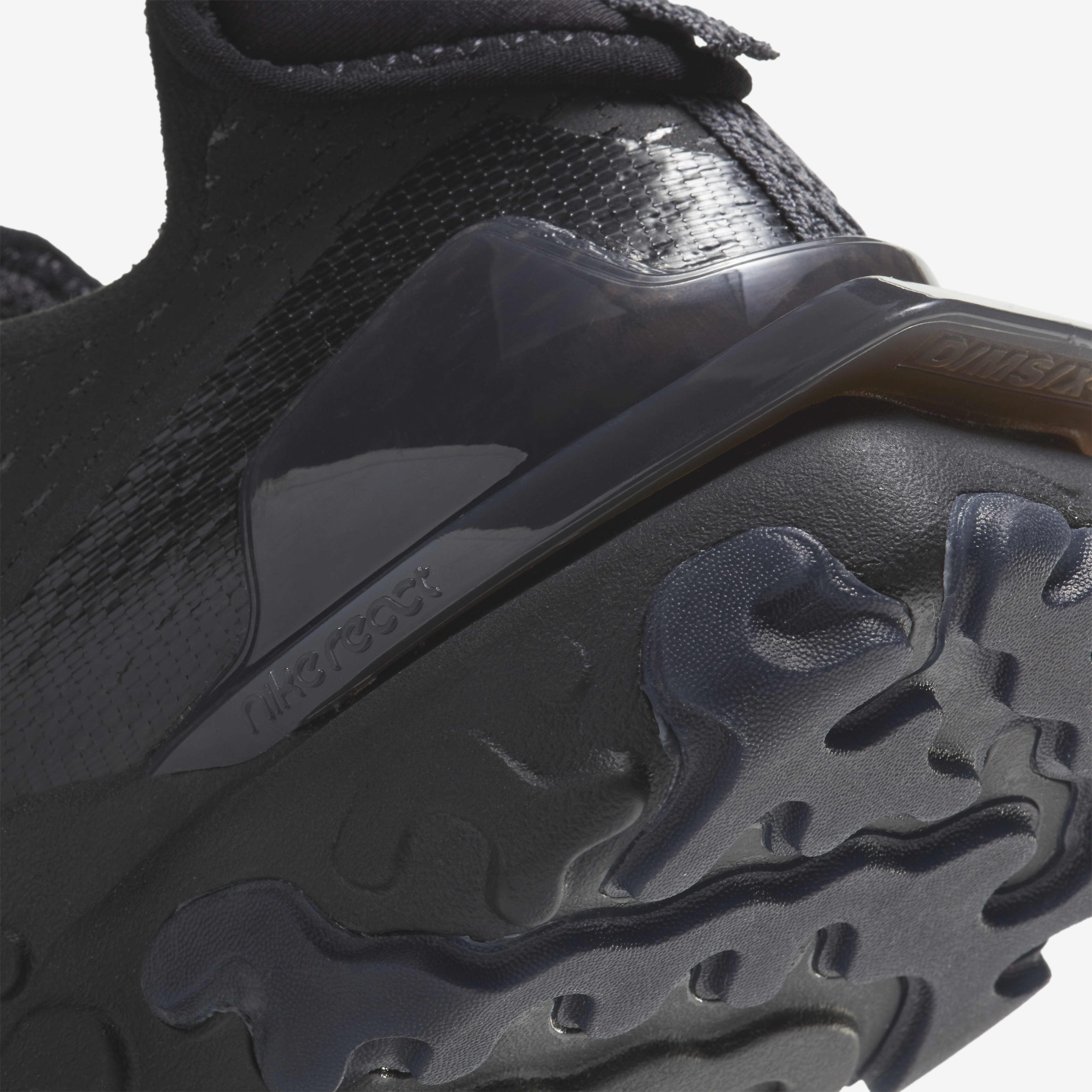 Nike d/ms/x unveils the react vision top
