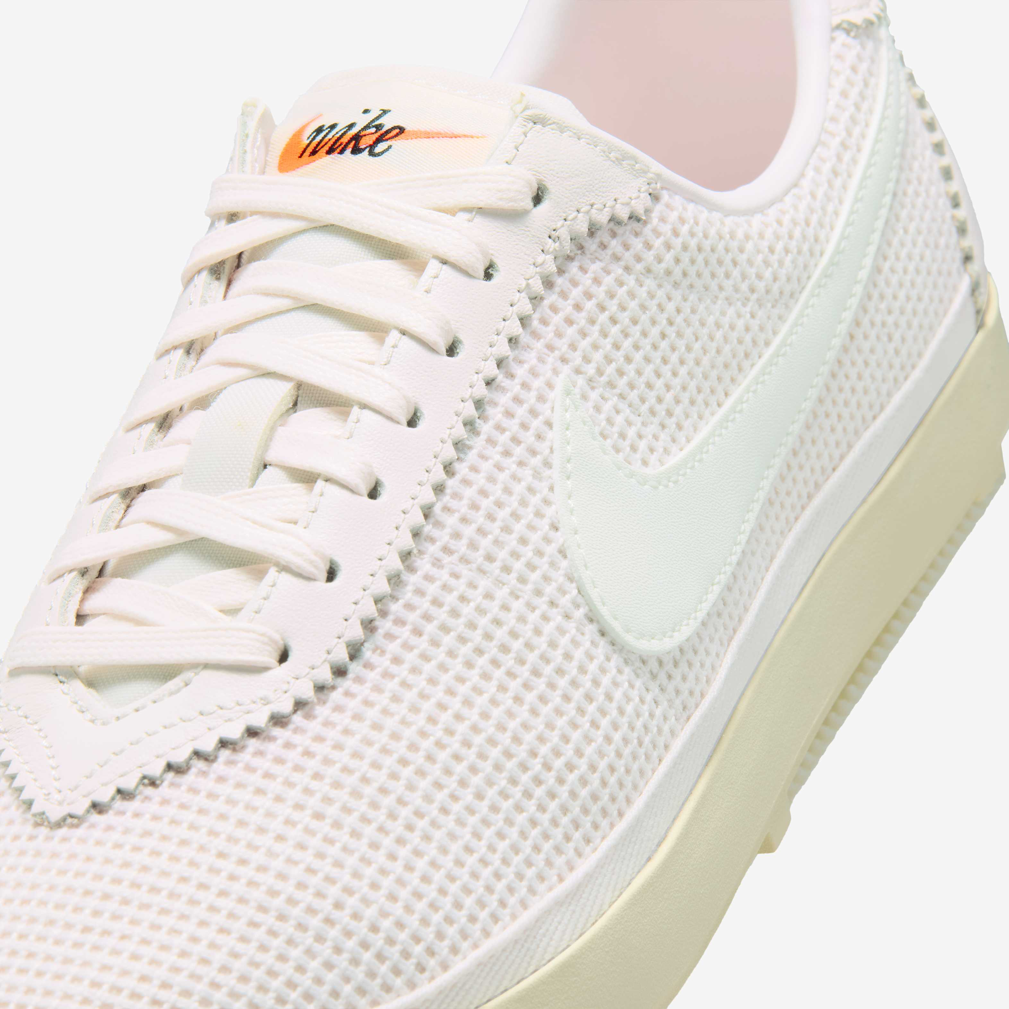 Zoom image