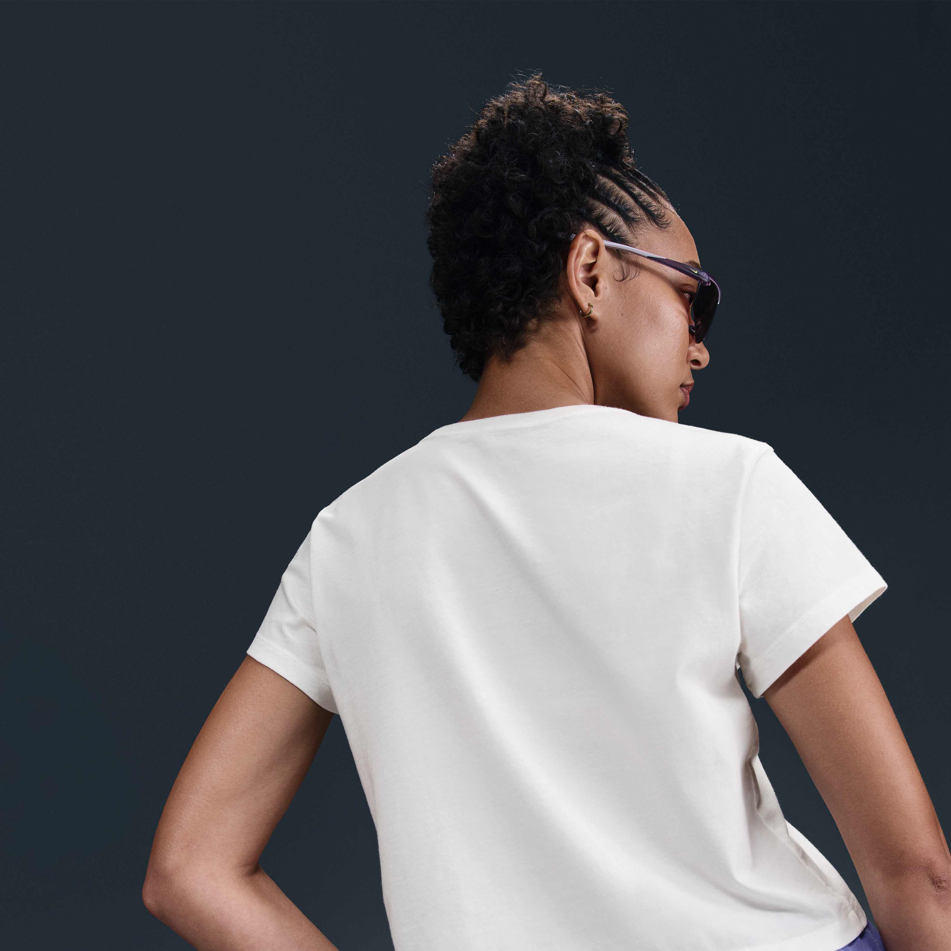 نايكي سبورتسوير image number 1