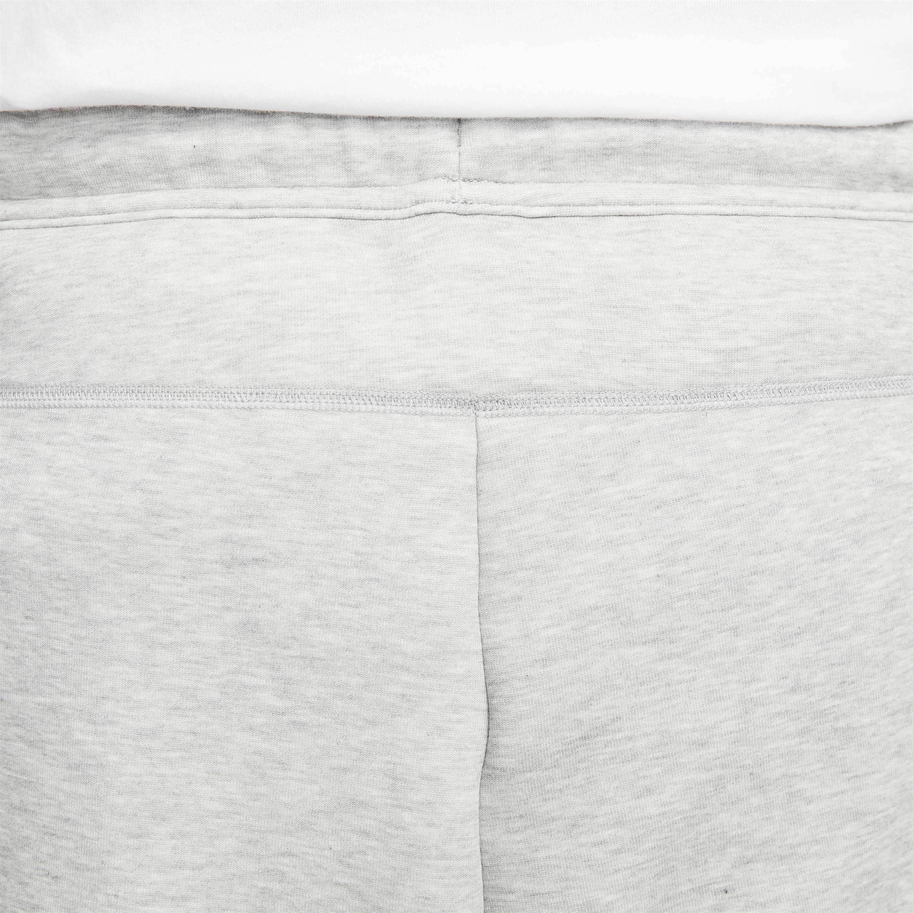 Nike Sportswear Tech Fleece image number 6
