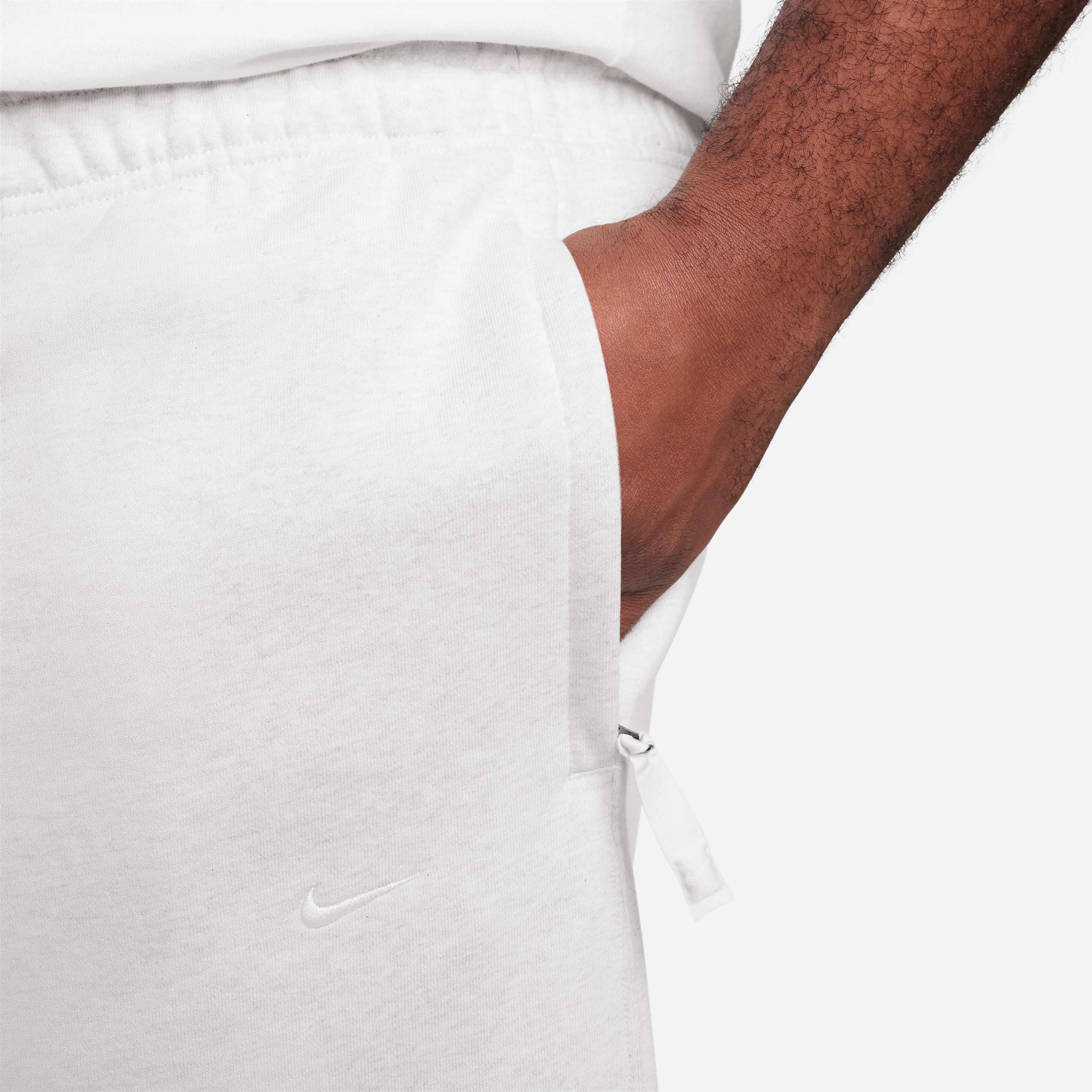 Nike Solo Swoosh image number 9